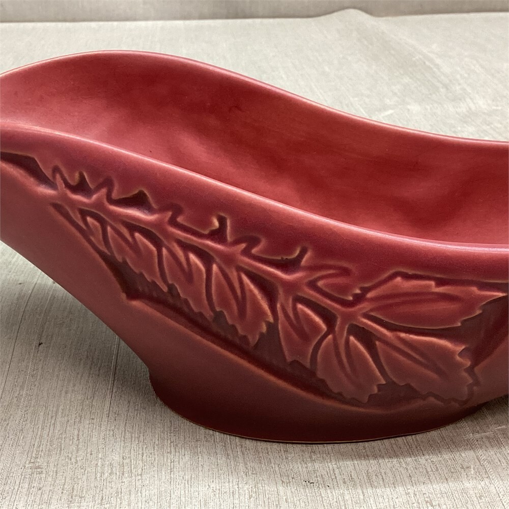 Roseville Pottery Silhouette Crimson Red Leafs 728-10 Vintage Planter EUC