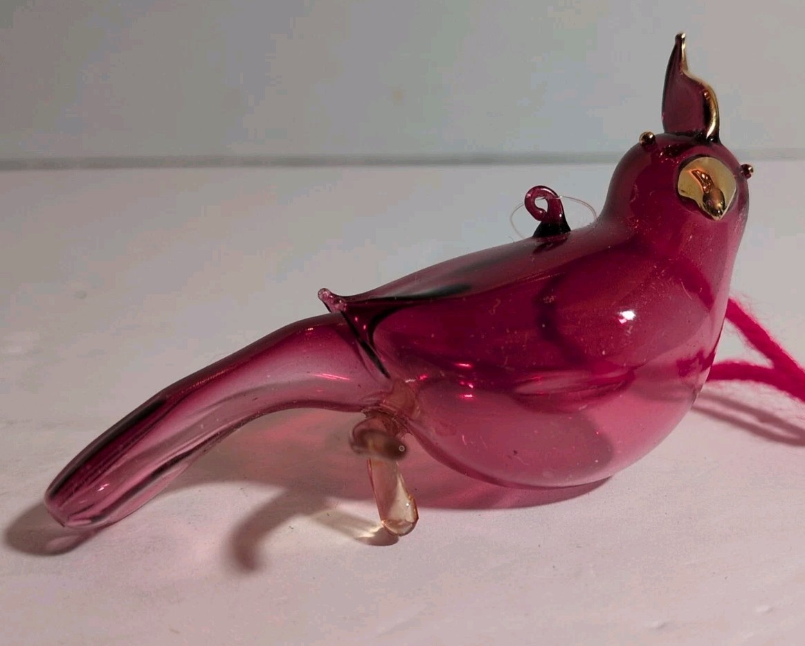 Vintage Hand blown Glass Cardinal W/ Gold Trim 4″T 3″ L 2.25″W