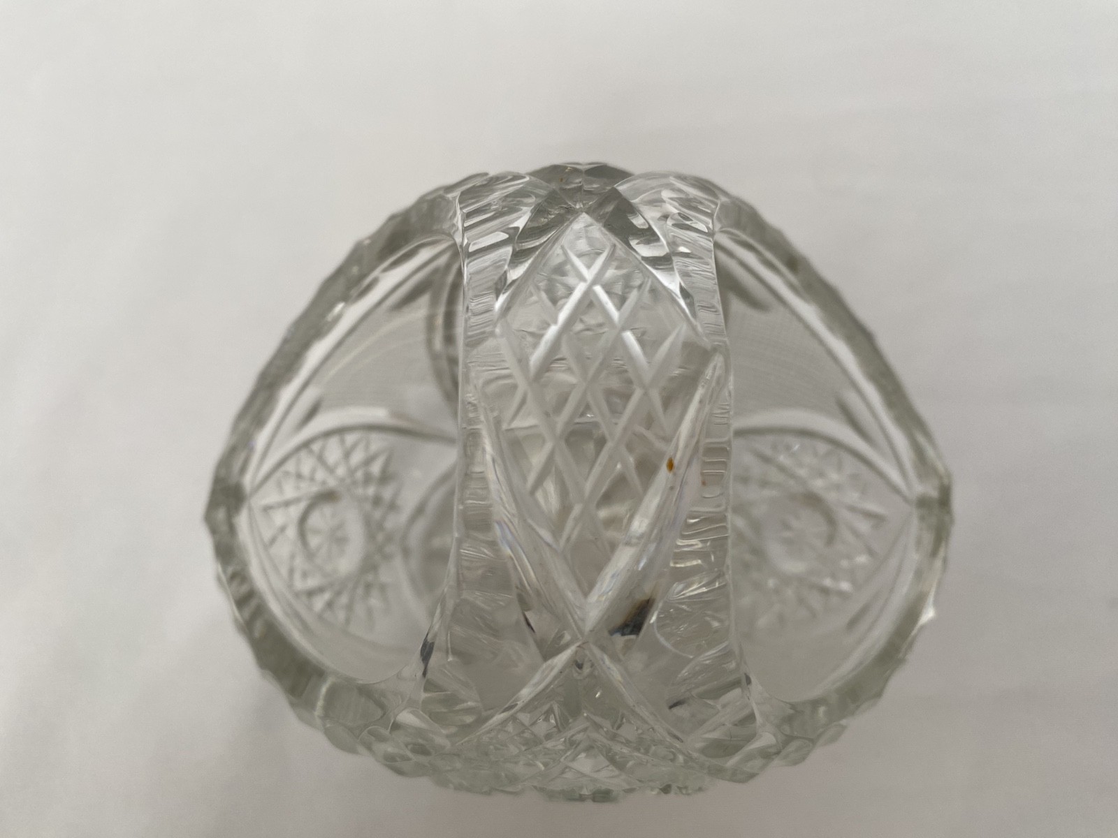 Vintage Heavy Cut CRYSTAL BASKET w/ Handle & Etched Stars, 3.75” tall
