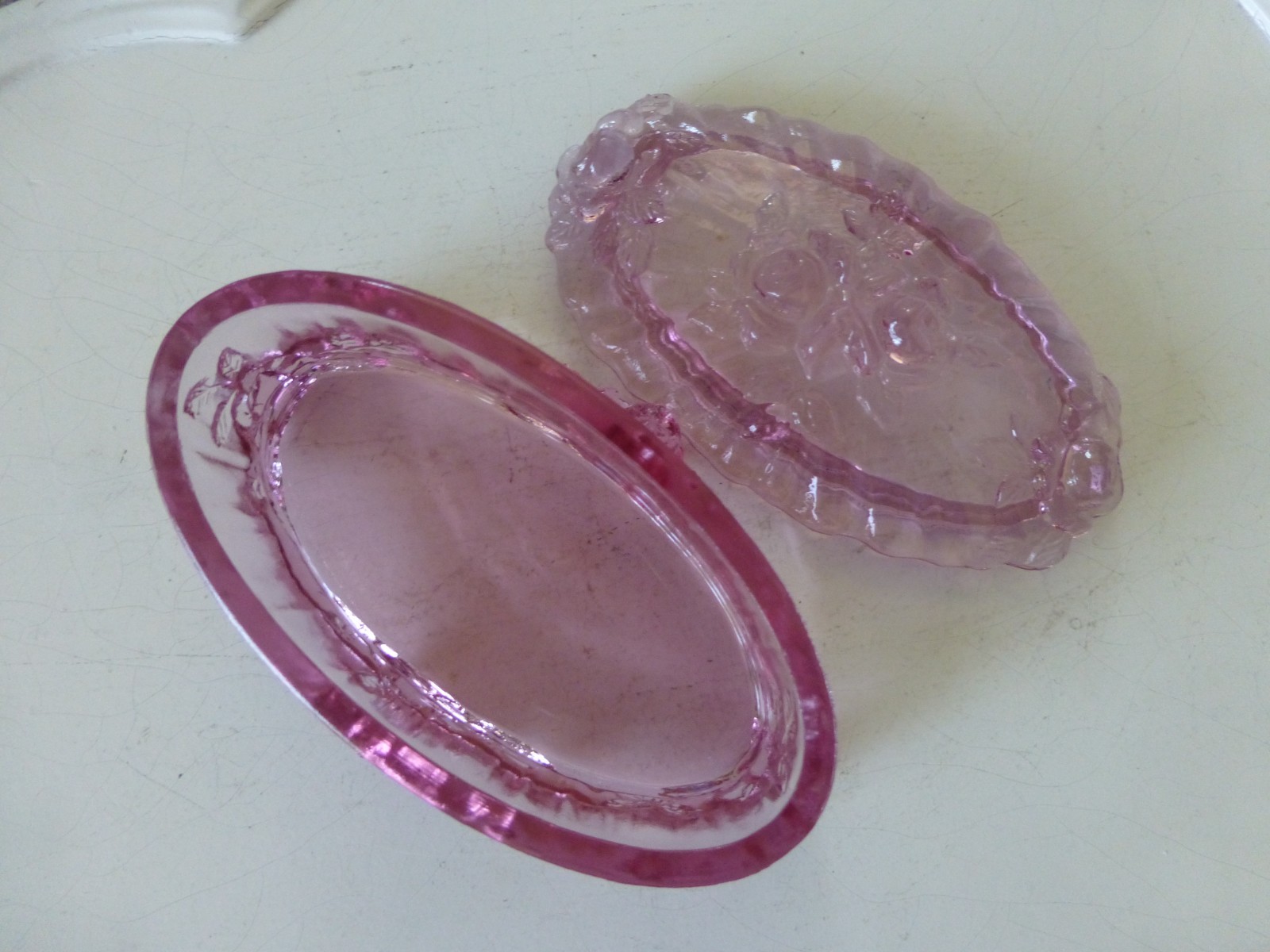 Vintage Fenton Cabbage Rose/Pink/Mauve Glass Covered Footed Trinket Box