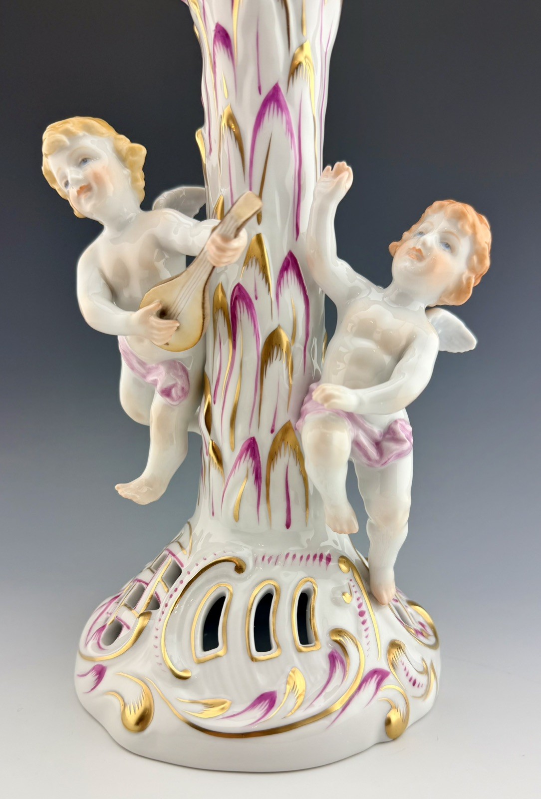 MINT! Stunning HEREND 3 Arm Baroque Candle Candelabra Pair & Vase
