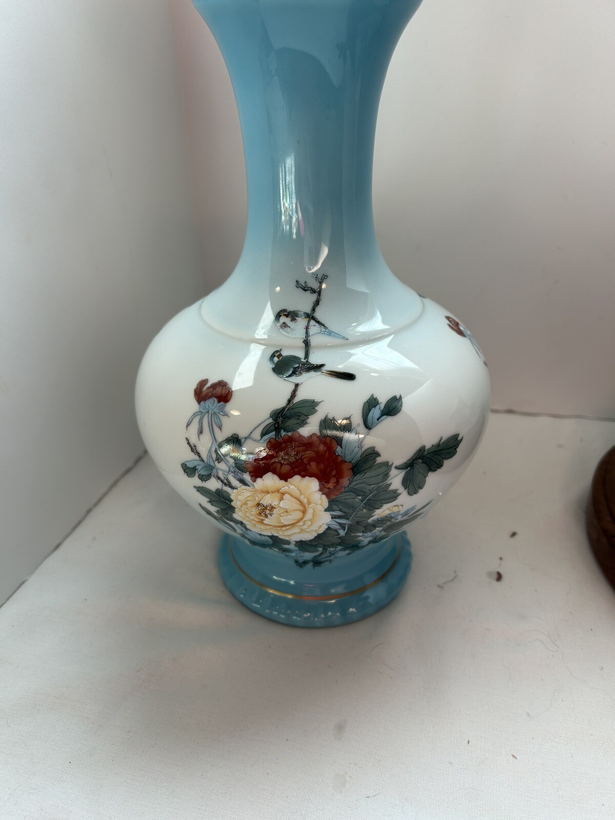 Bareuther Waldsassen 10 3/4″ Blue Vase Floral Spray w/Birds Bavaria Germany