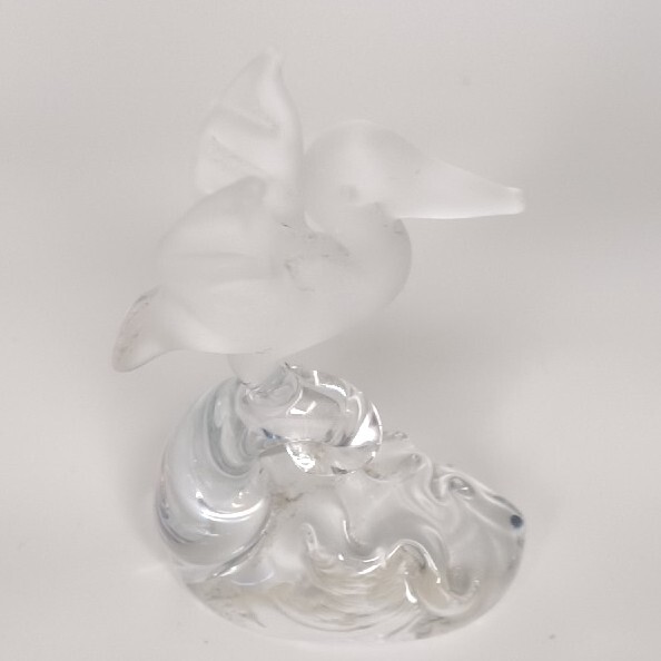 Silvestri Art Glass Frosted Bird on Clear Wave Base Figurine