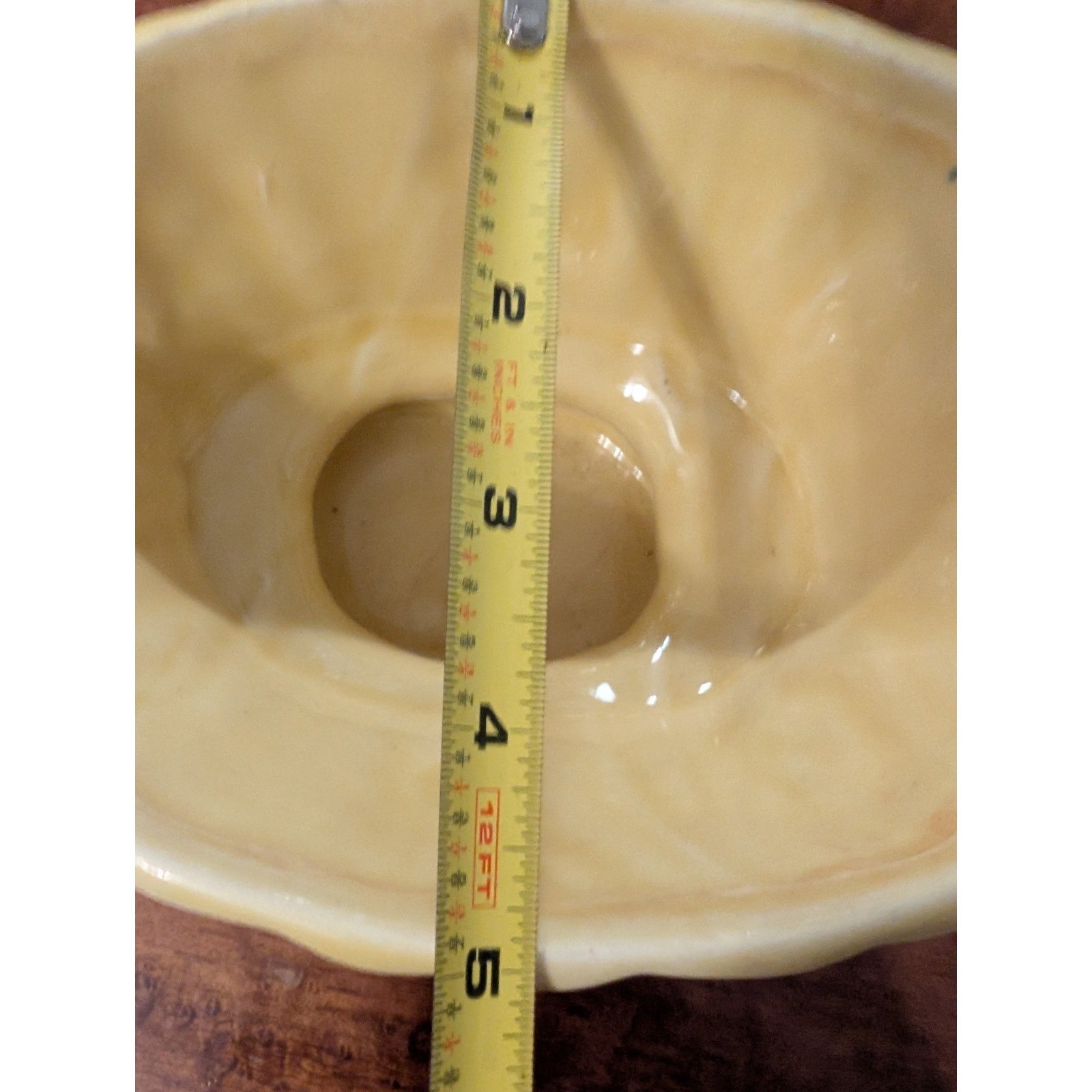 VINTAGE/ANTIQUE YELLOW GLAZED FOOTED RAISED RELIEF IVY DESIGN OVAL PLANTER