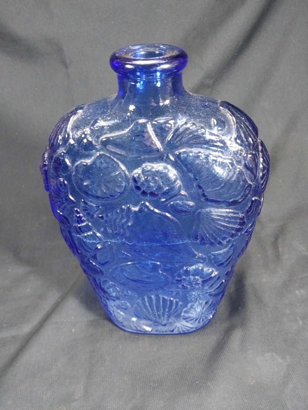 Libby Cobalt Blue Glass Bottle Decanter Sea Shell Pattern 8.5”