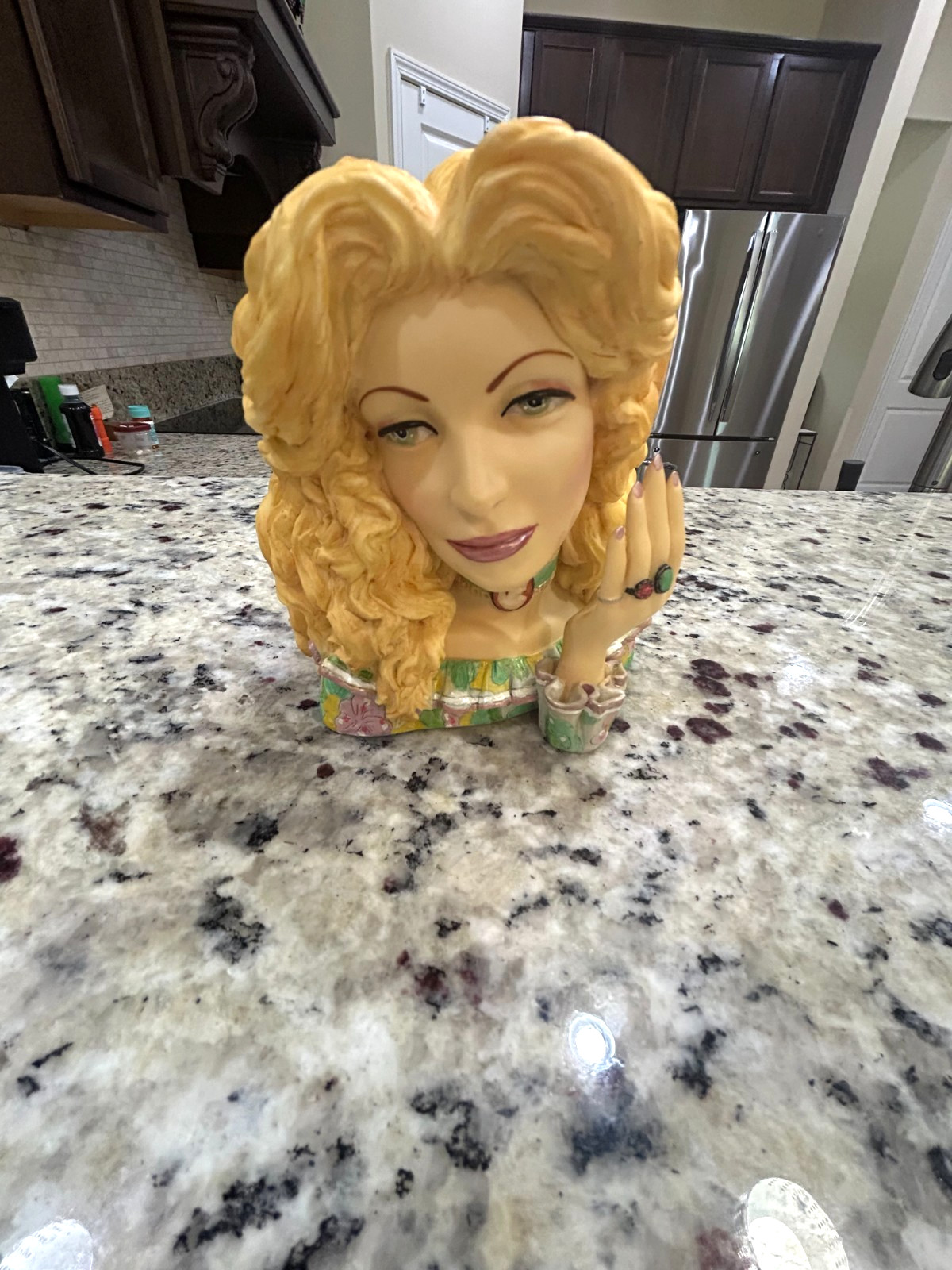 Cameo Girls Head Vase Angeline 1973 California Natural 2000 Edition With Vase