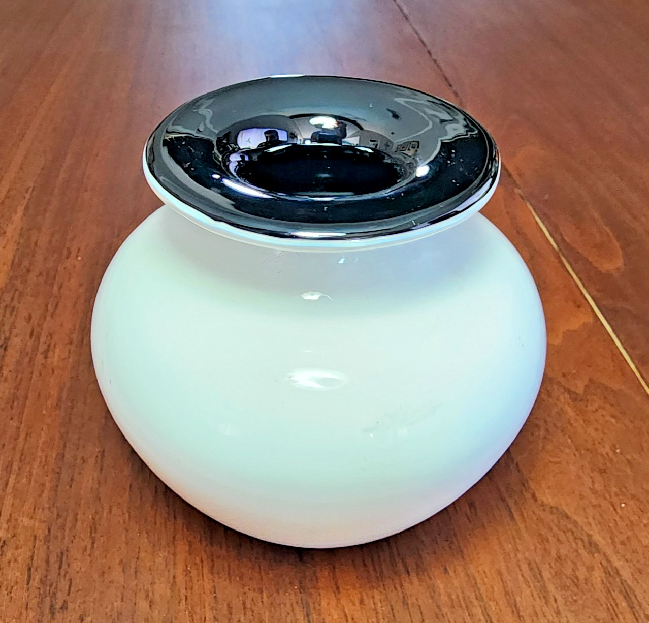 Jerzy Sluczan-Orkusz, Tarnowiec, Butli Art Glass Vase 1980s Black White, Poland