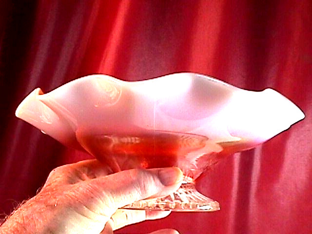 “FISHNET” SINGLE LILY EPERGNE PEACH OPALESCENT CARNIVAL GLASS BY DUGAN GLASS CO.