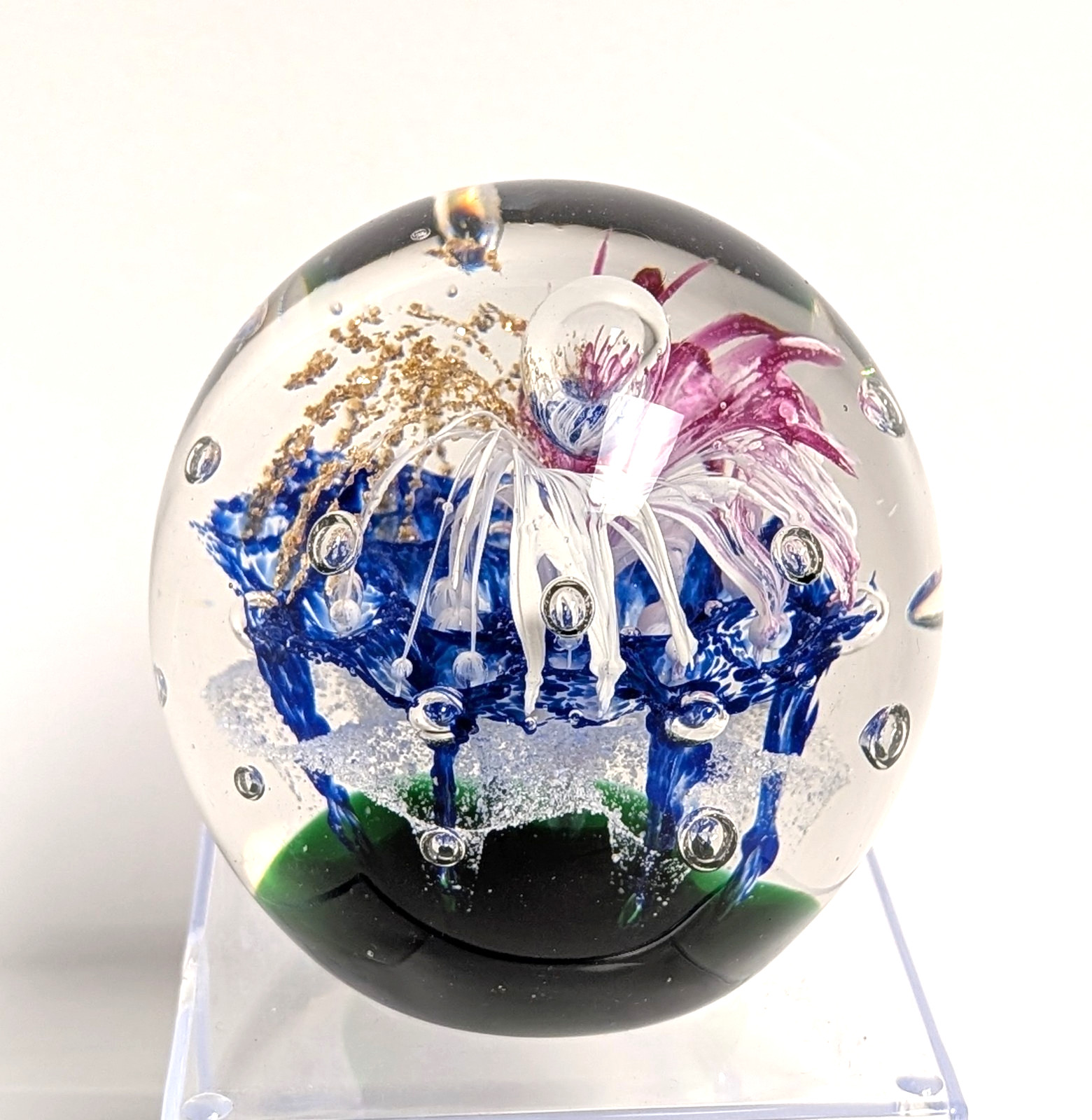 Dynasty Gallery Glass Paperweight Fireworks Controlled Bubble Globe 4″