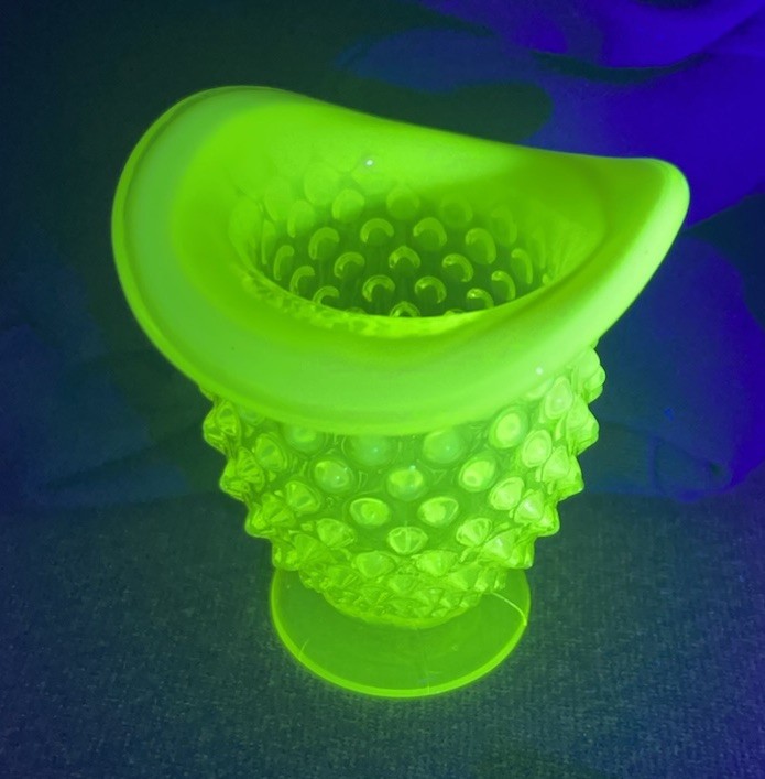 Vintage Fenton Uranium Topaz Hobnail Opalescent Vaseline Glass Bud Vase,~3.50”
