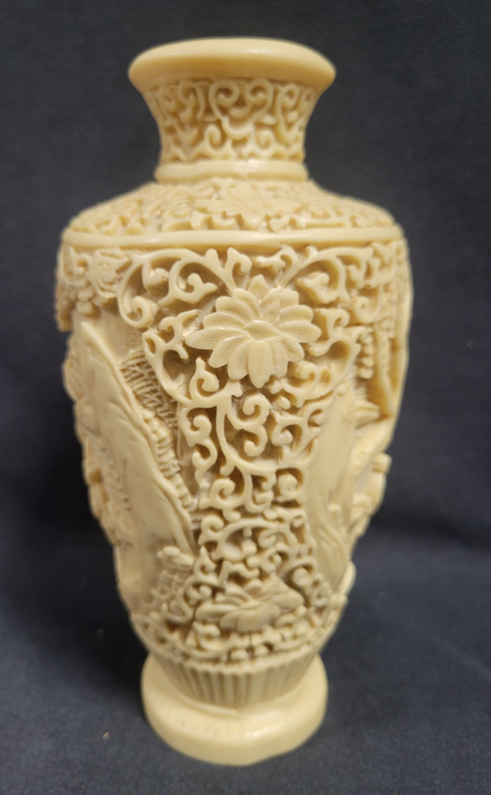 VINTAGE Norleans Hand Carved Signed Vase Made In Italy Japanese Garden Style 8″