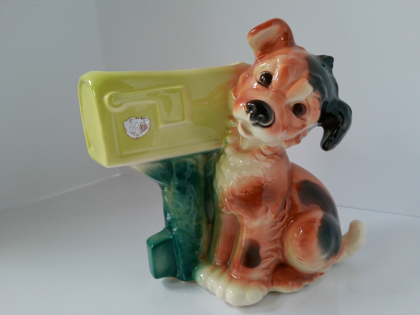 Vintage 1950’s Royal Copley Puppy DOG At Mailbox Flower Succulent Planter 8″