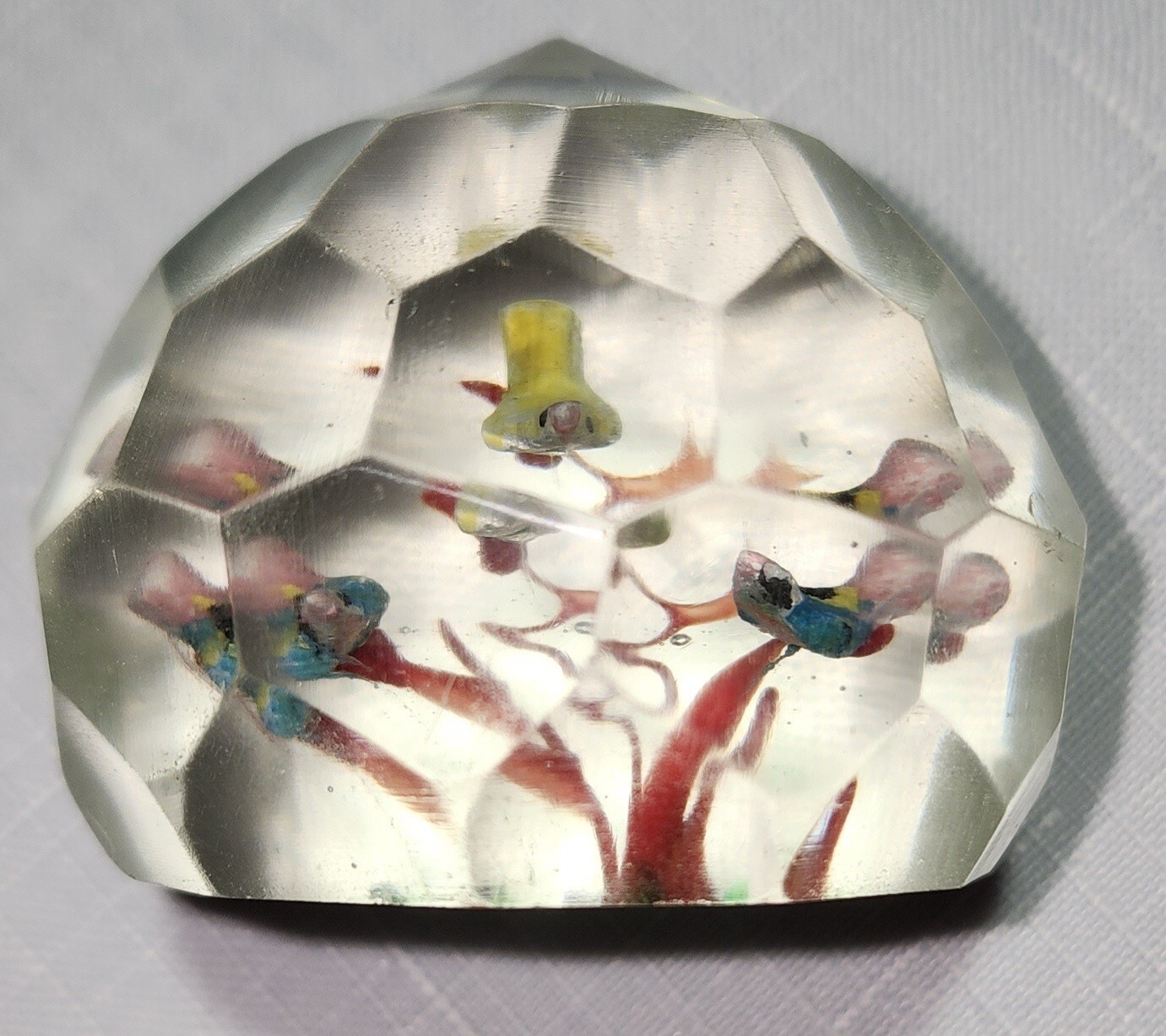 Vintage Chinese Faceted Glass Paperweight, 1930’s, Underwater Fish,Aquarium,Rare
