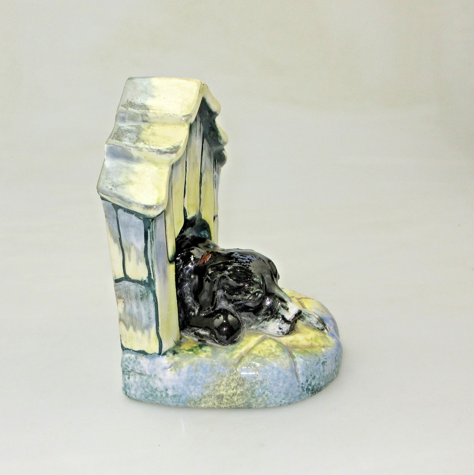 NEWTONE HANDPAINTED DOG BOOKEND ATTRIB. TO DAISY MERTON AUSTRALIAN POTTERY
