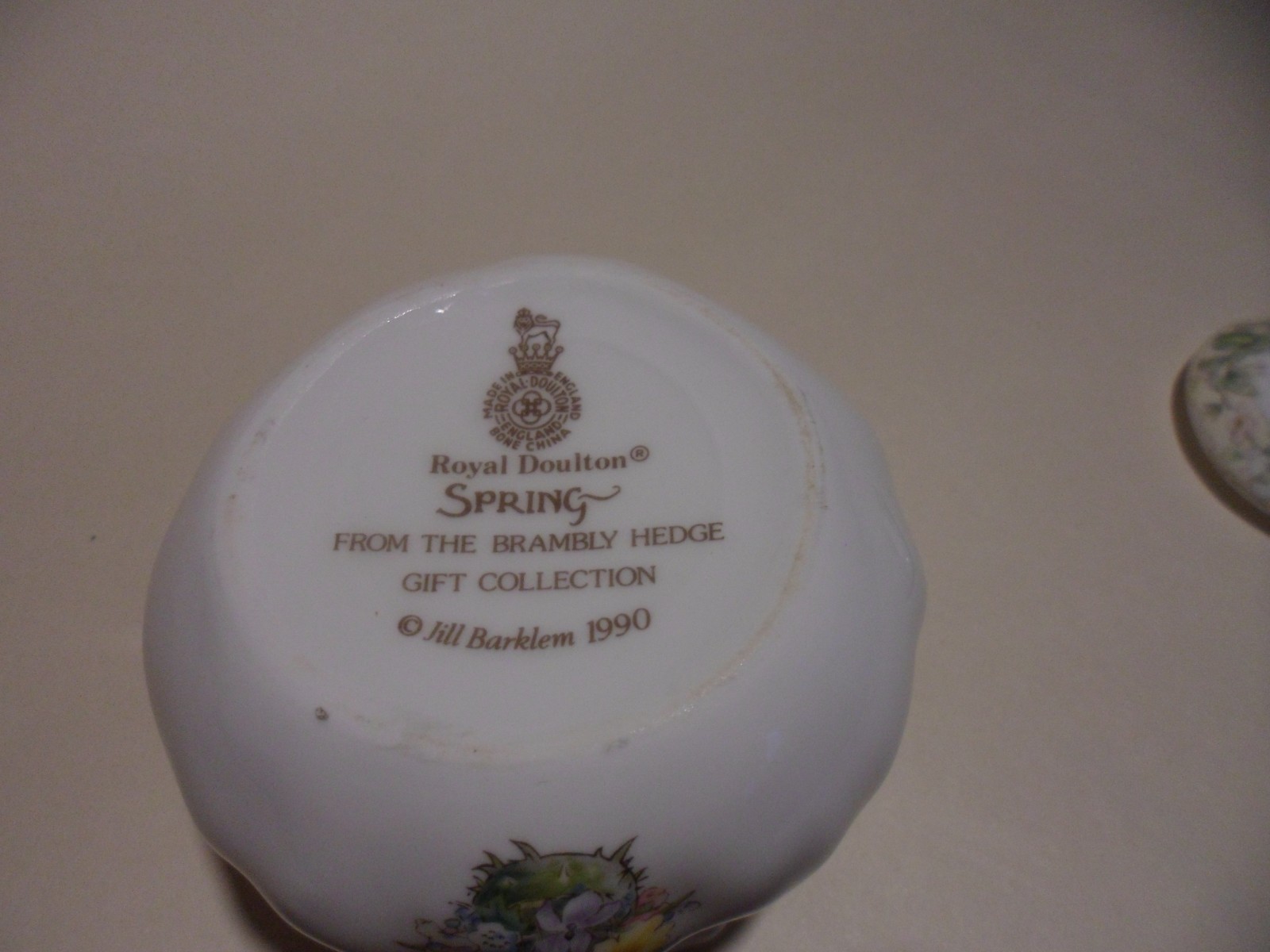 Royal Doulton Brambly Hedge Dorothy Pot 1985 Jill Barklem 8cm tall 8.5cm dia