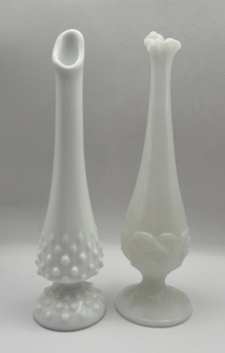 2 Vtg White Fenton Bud Vases Hobnail & milk glass Poppies Swung Vase VGC