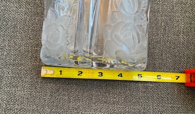 VINTAGE VASE OVAL GLASS CRYSTAL FROSTED EMBOSSED ROSES 5.5″ Tall, 1 Lb 8 oz