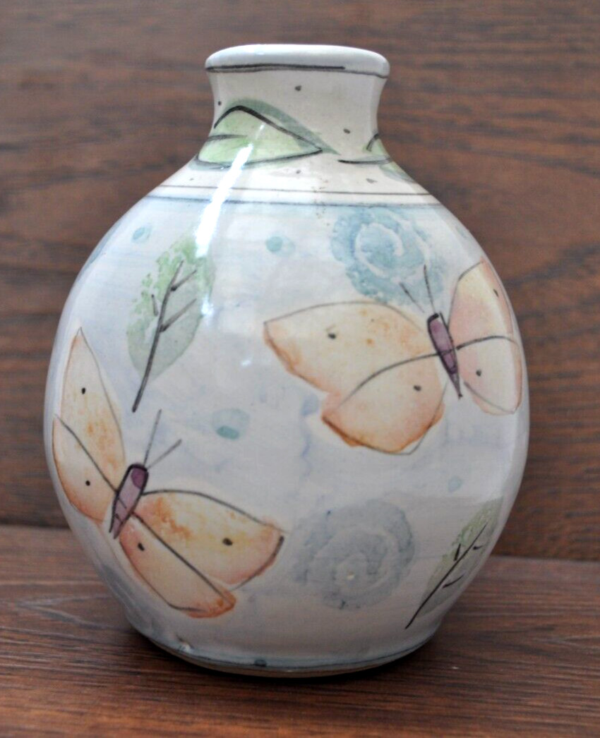 BUTTERFLY VASE WITH LEAVES ROUND 5 1/2 ” TALL SIGNED 2001