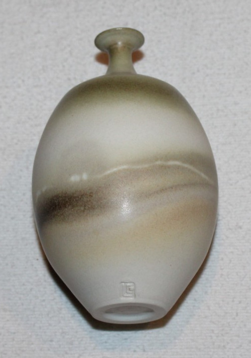 unusual vintage signed Studio Art Pottery 4 3/4″ vase earth tones narrow neck