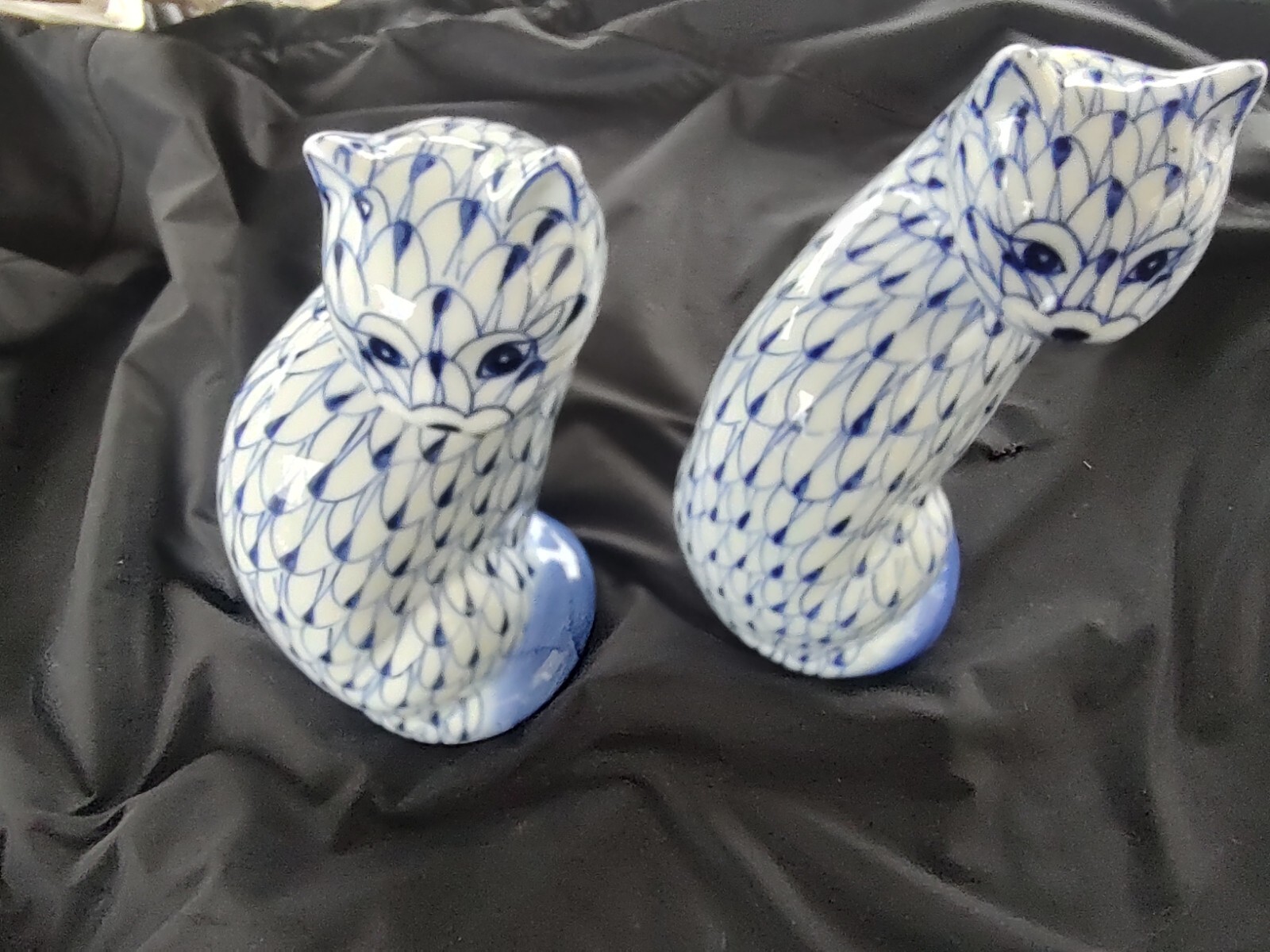 TWO (2) Vintage Andrea by Sadek Porcelain Hand Painted Cat Figurines 7.5″ Tall