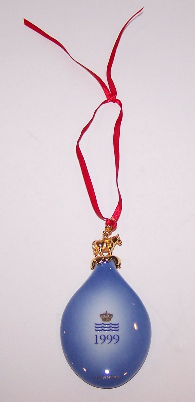 LOVELY 1999 ROYAL COPENHAGEN DENMARK SLEIGH RIDE CHRISTMAS DROP ORNAMENT IN BOX