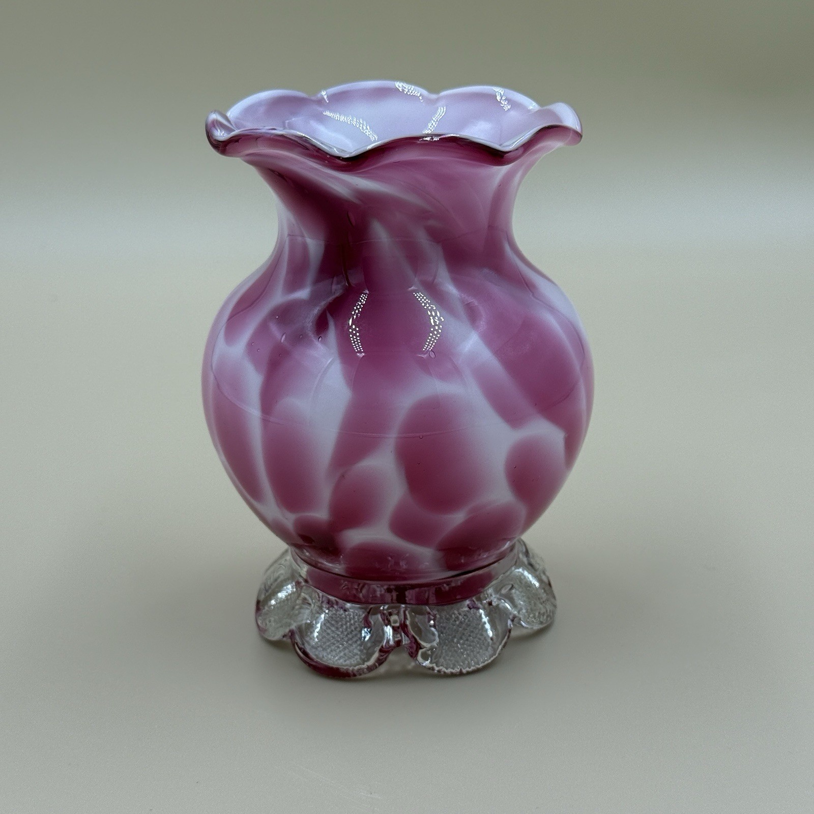 Vintage Pilgrim Glass White & Pink Frit Swirl Small Clear Footed Vase 4.5”