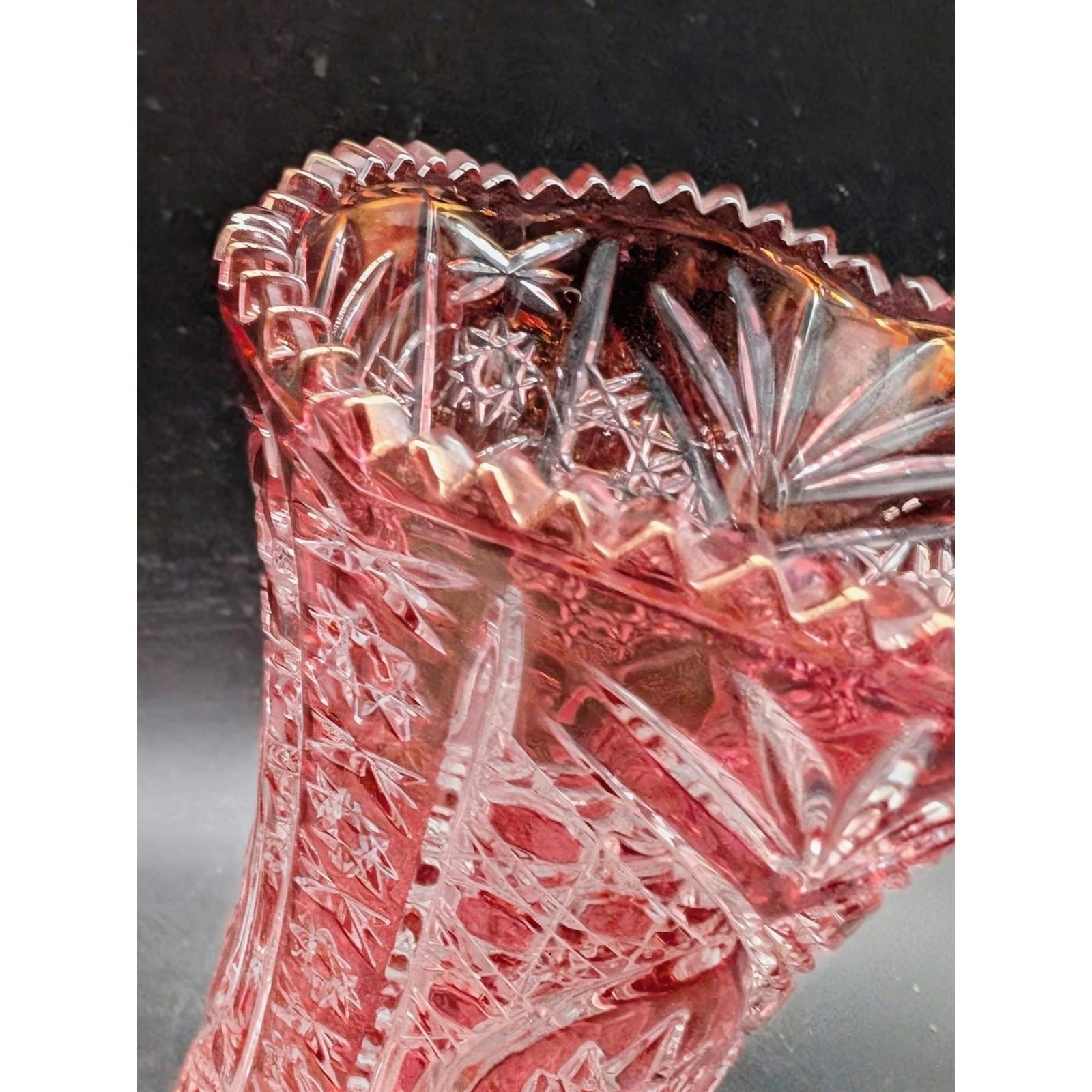Vintage Crystal De Arques Ruby Red Cut Clear Glass Vase Sawtooth Starburst 6.75″
