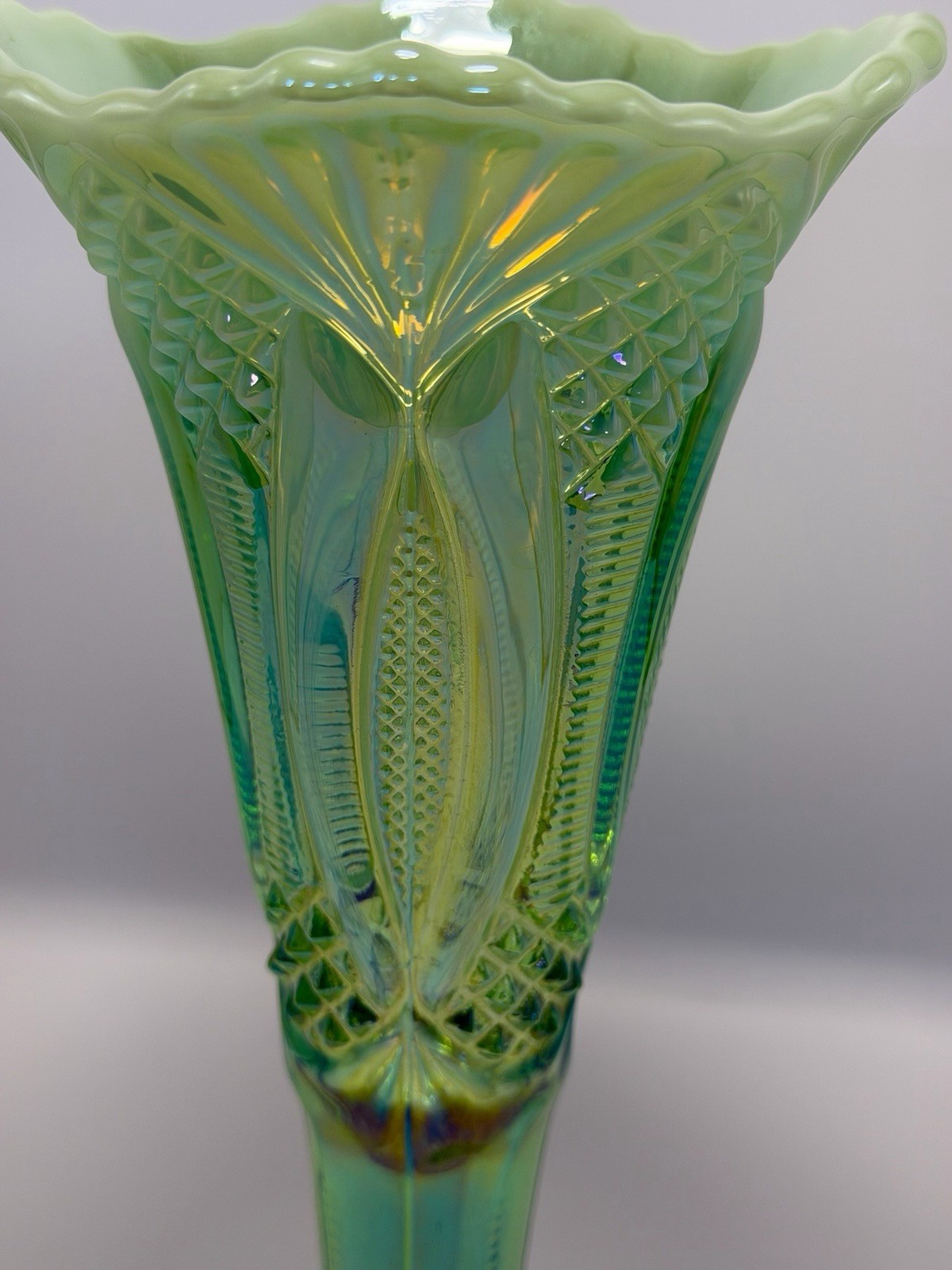 Vintage Jack in the Pulpit Green Iridescent Vase Carnival Glass 10”