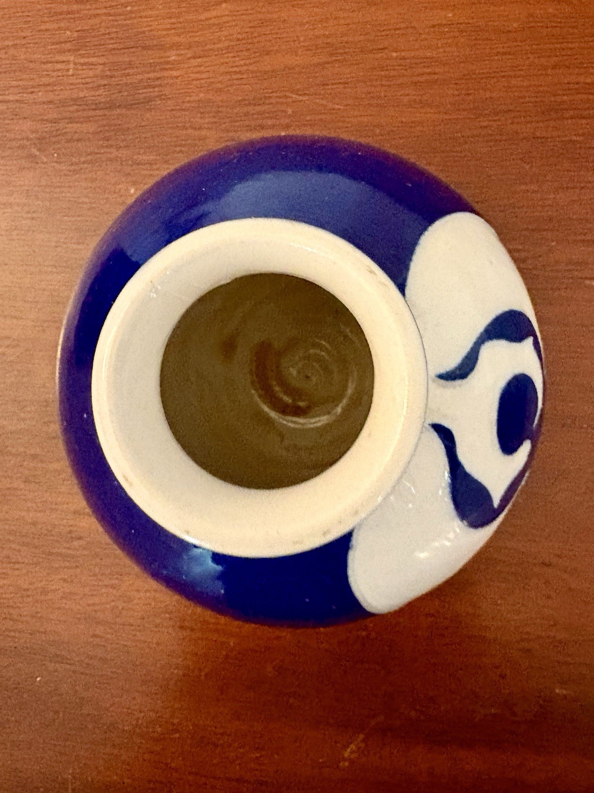 Signed Art Pottery Ceramic Bud Vase 3.5in Blue White Hand Painted 1985