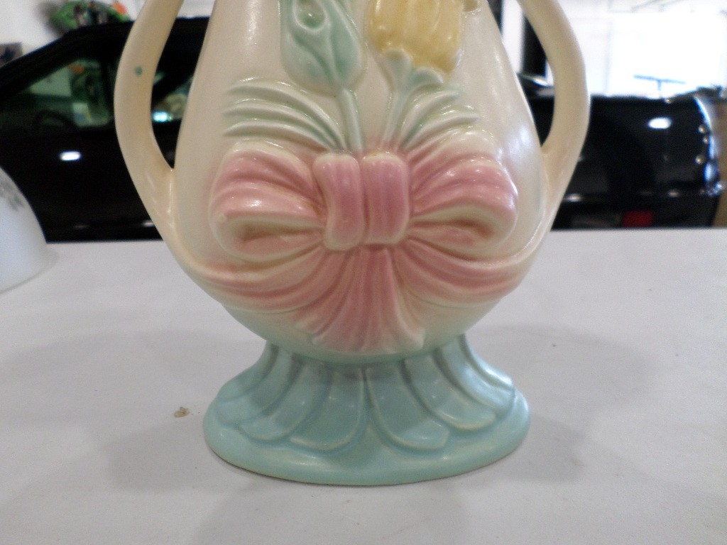 Vintage USA HULL Pottery Bown Knot Double Handle Vase Model B-7-8 1/2 in MINT 2