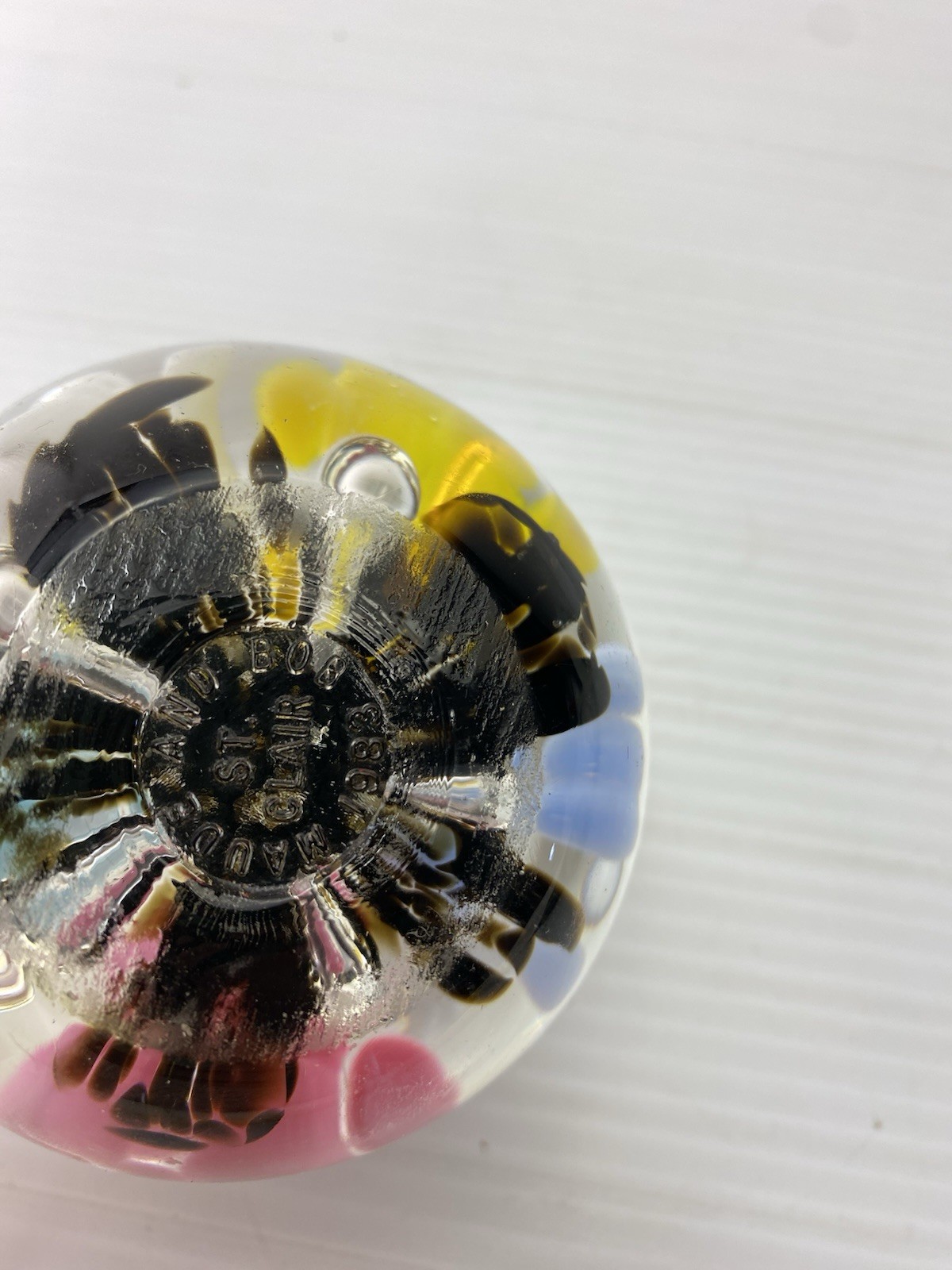 Maude And Bob St Clair Floral Flowers Controlled Bubbles Sphere Paperweight