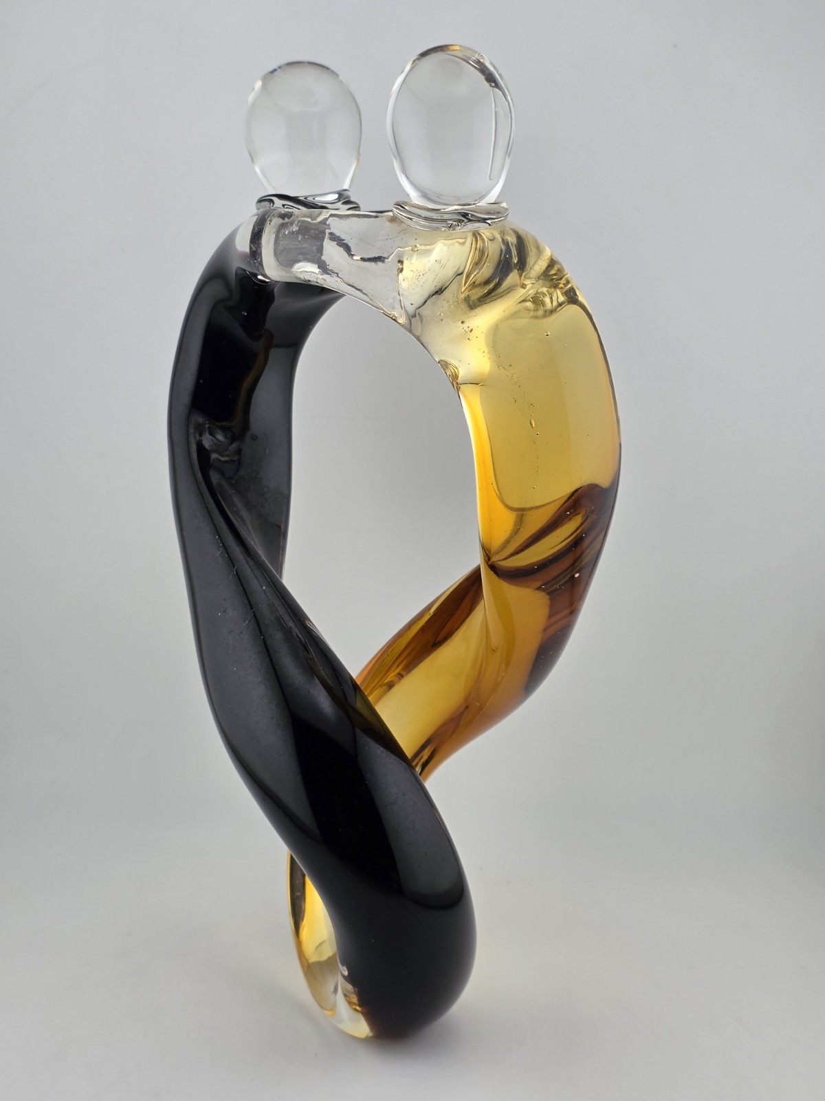 Vintage Dale Tiffany Hand-Blown Art Glass Hearts Lovers Hugging Sculpture