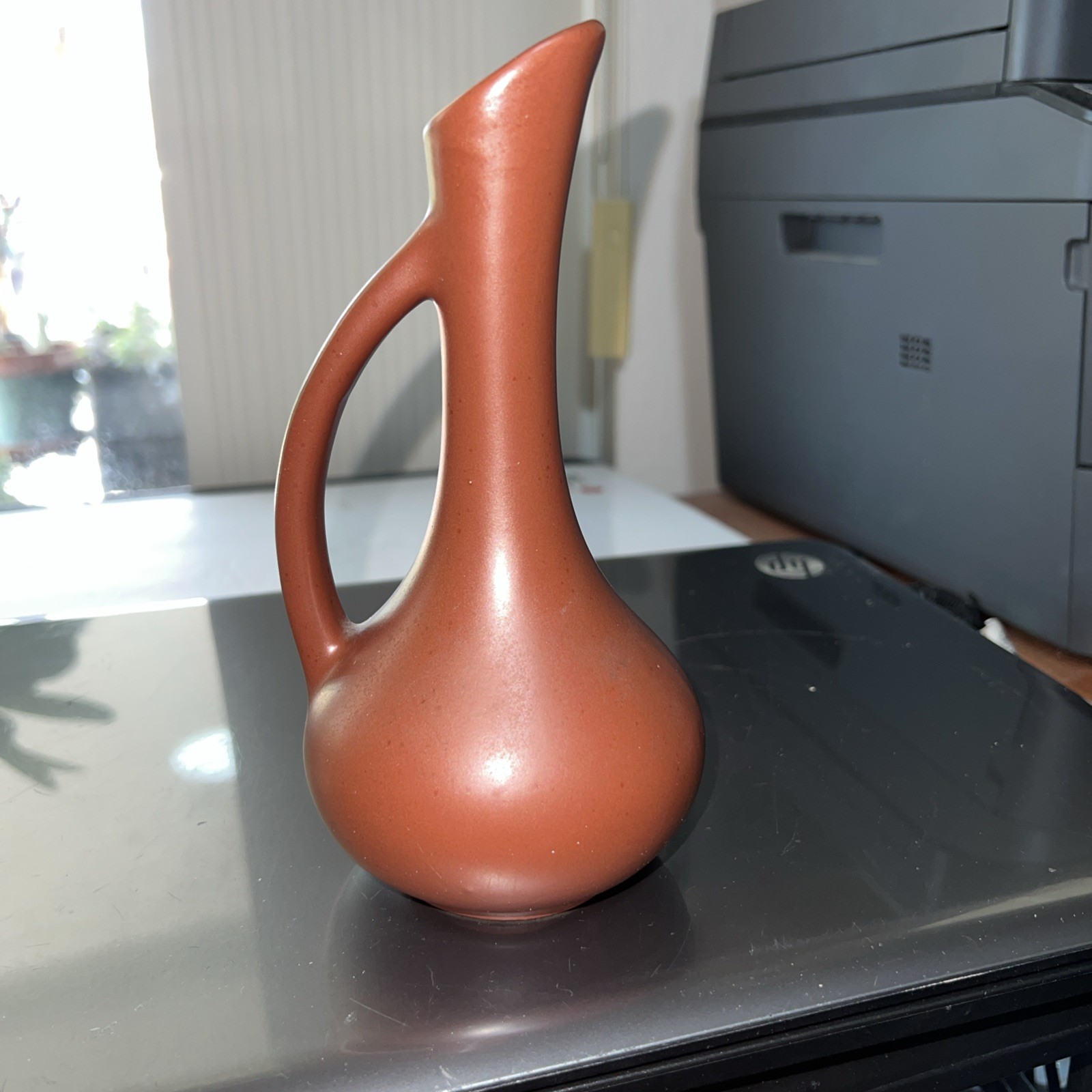 Mid Century Royal Haeger Ewer Bud Vase Pitcher RG-92 Chocolate Matte 7” Tall