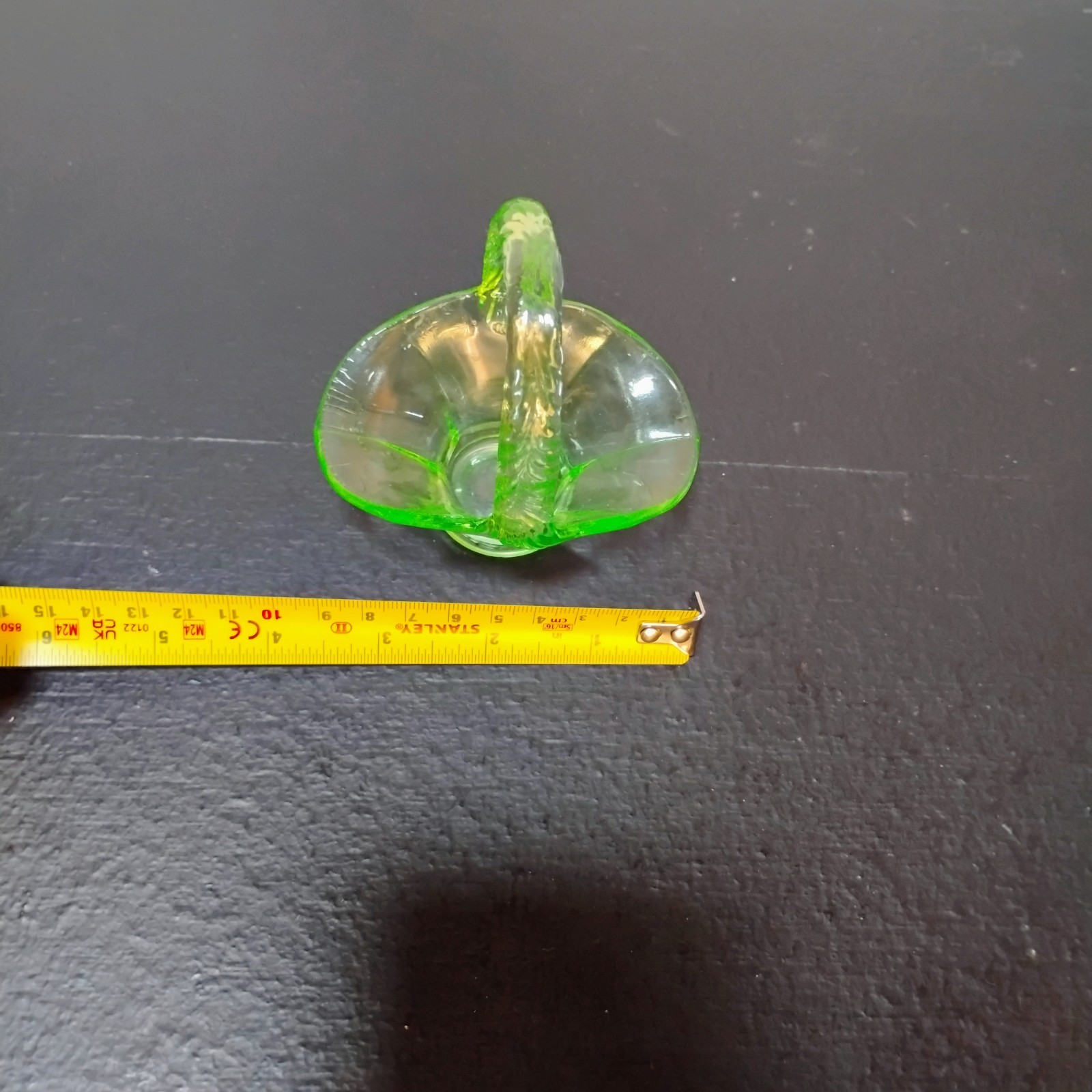 1924 Tiffin Canary Vaseline Glass 3.75 In Party Favor Mini Basket Uranium Glows