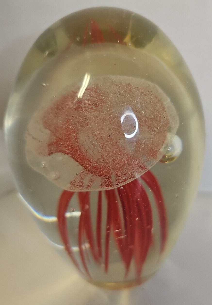 Art Glass Red Jellyfish Glass Paperweight Glass Orb With Small Bubbles 4.5”T