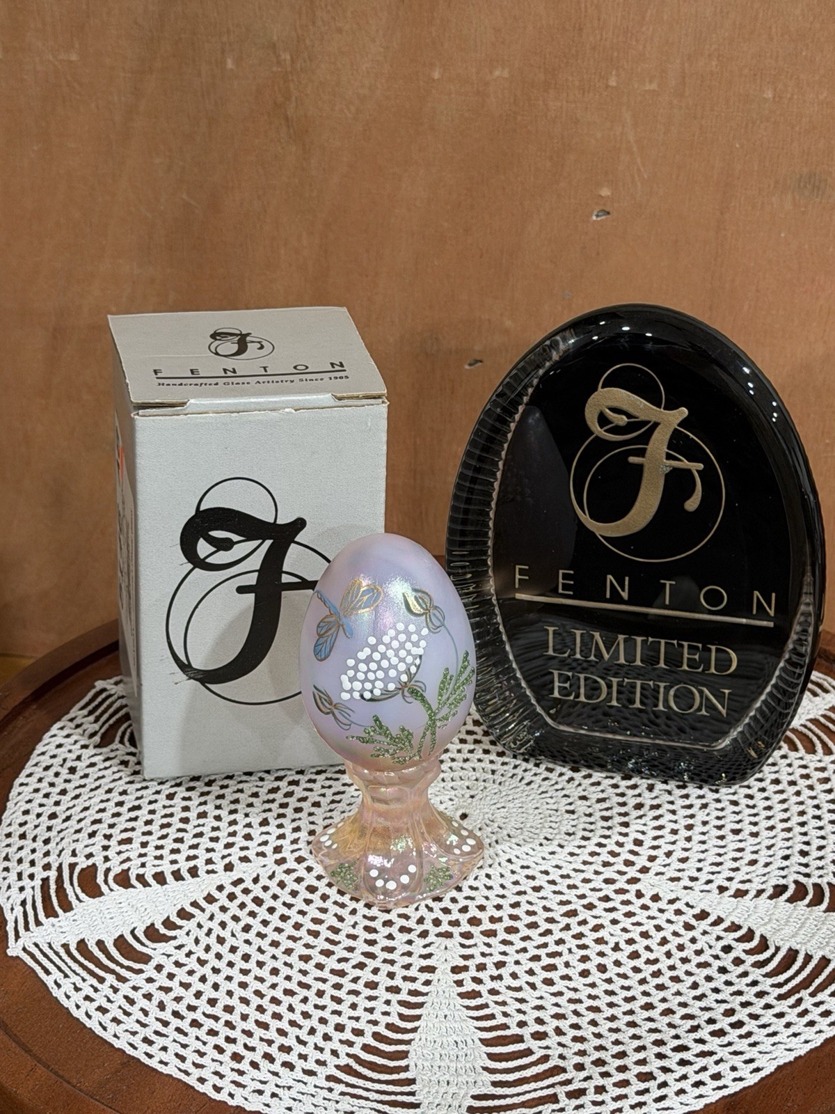 Fenton Glass Egg French Opal Pearl DragonFly Numbered Signed Hand Painted #2537