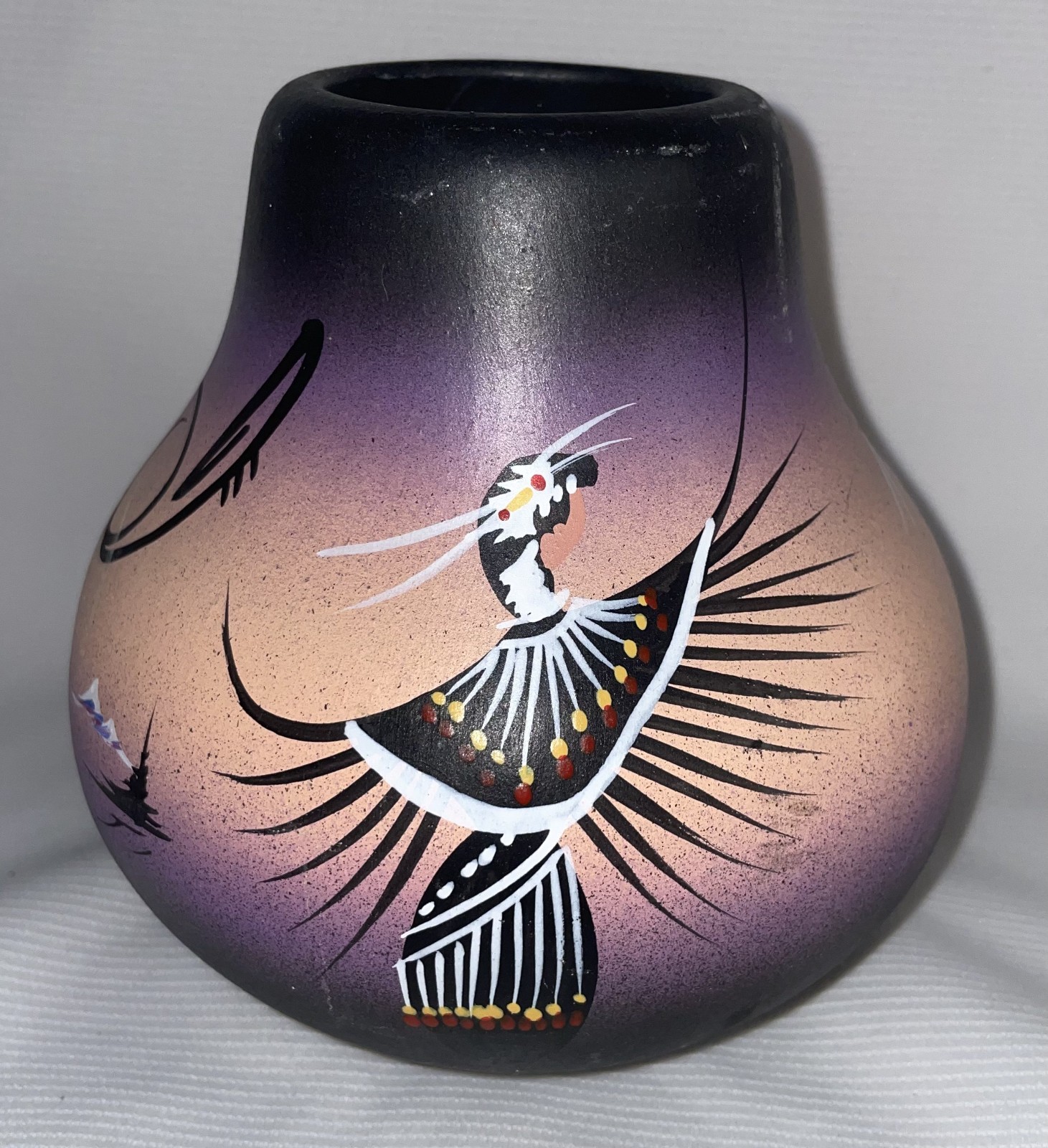 Najavo Indian Signed Hand Painted Vase Mystique Maidan 5 1/2 Inches High