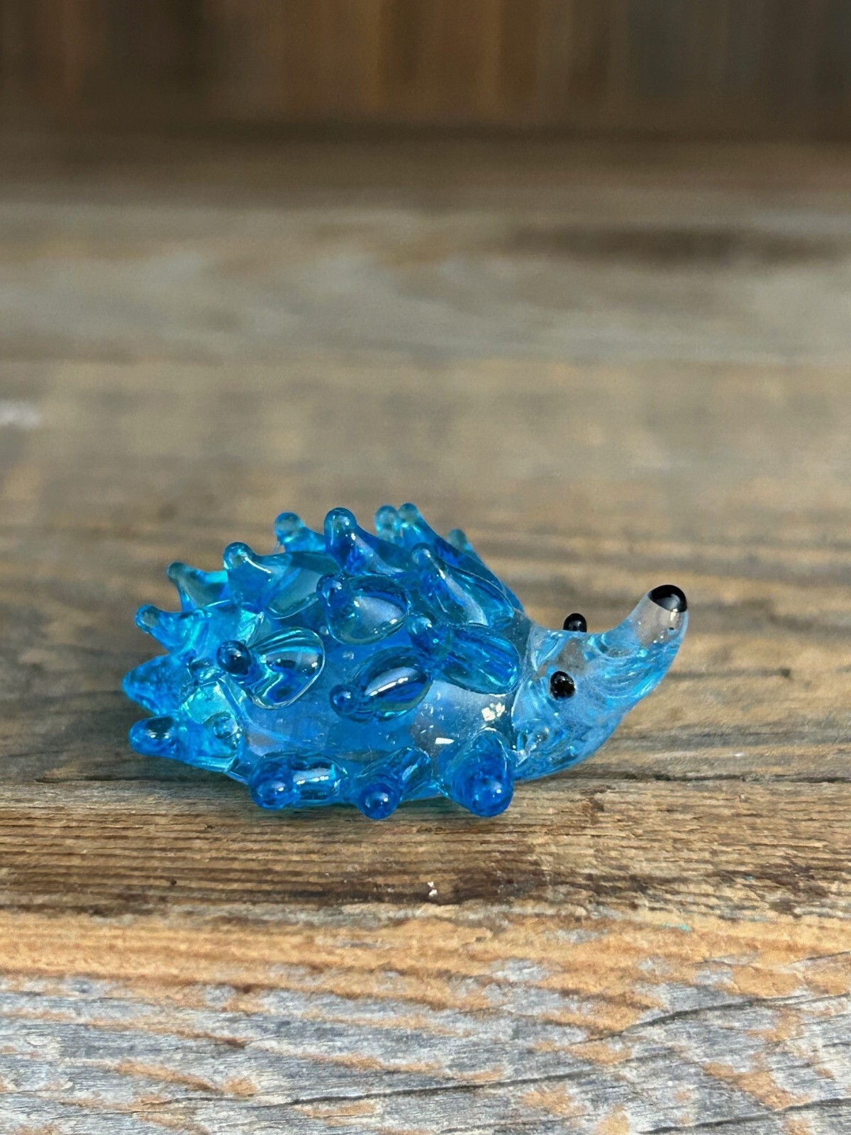 Miniature Hand-Crafted Glass Hedgehog in Turquoise and Crystal 29672