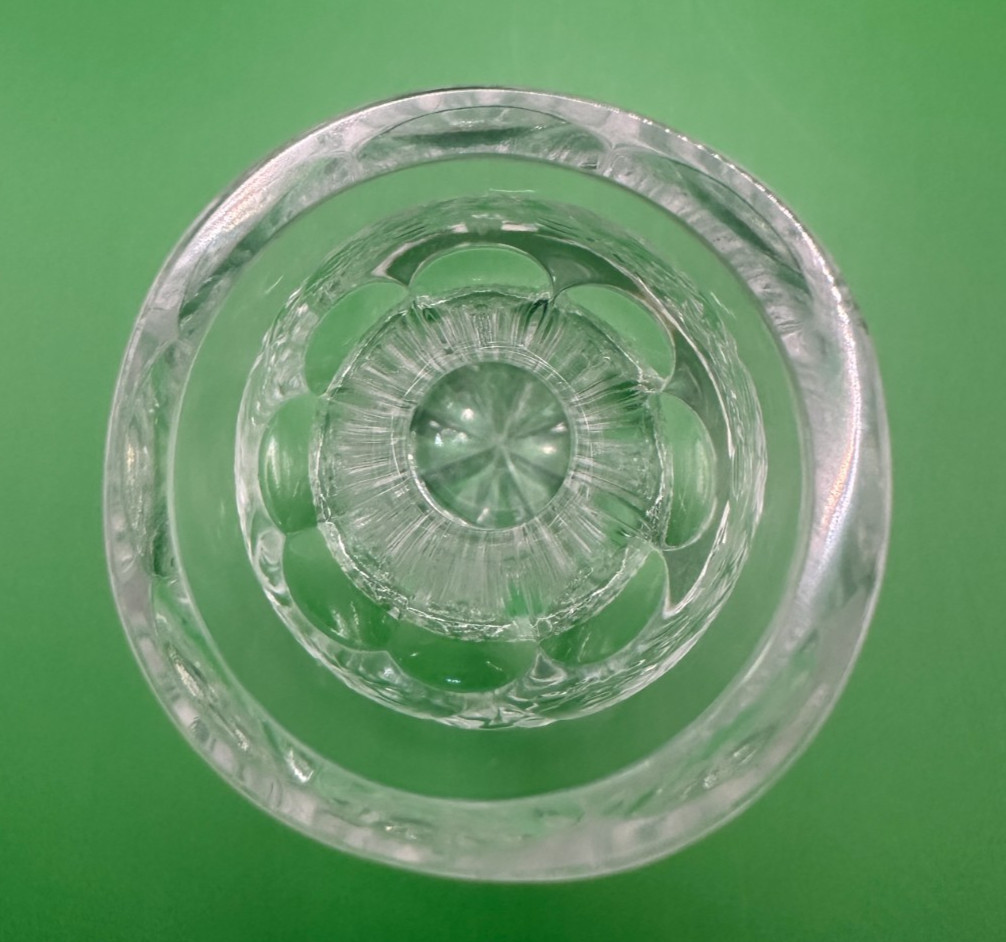 Crystal Bud Vase Etched Floral Design Bulb Shape Cut Diamond Pattern 4.5 Inches