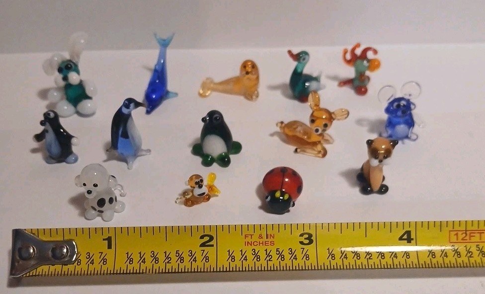 Lot Of 14 Miniature Less Than 1″ Hand Blown Multi-color Glass Animals