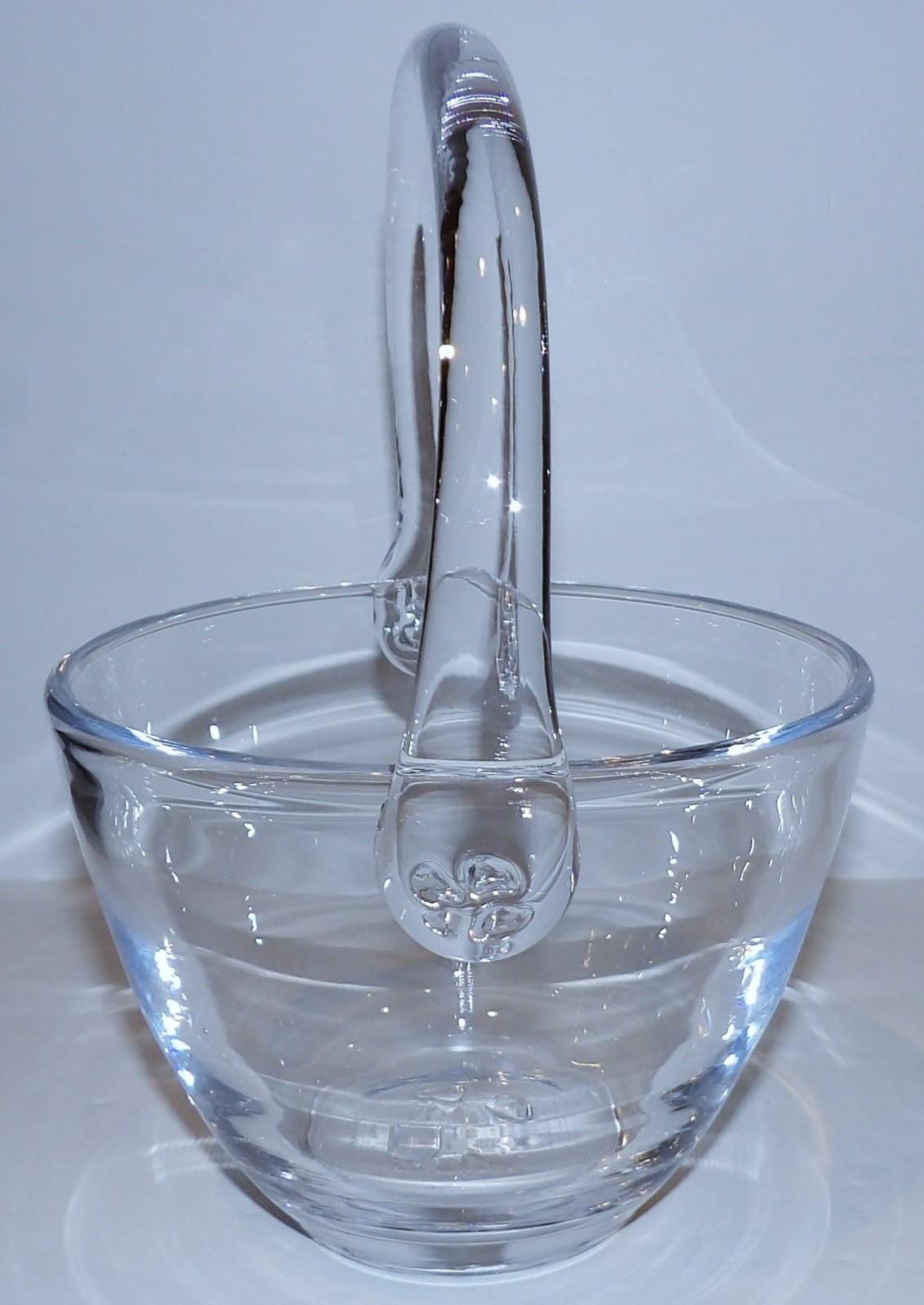 EXQUISITE SIMON PEARCE ART GLASS 8 5/8″ BASKET