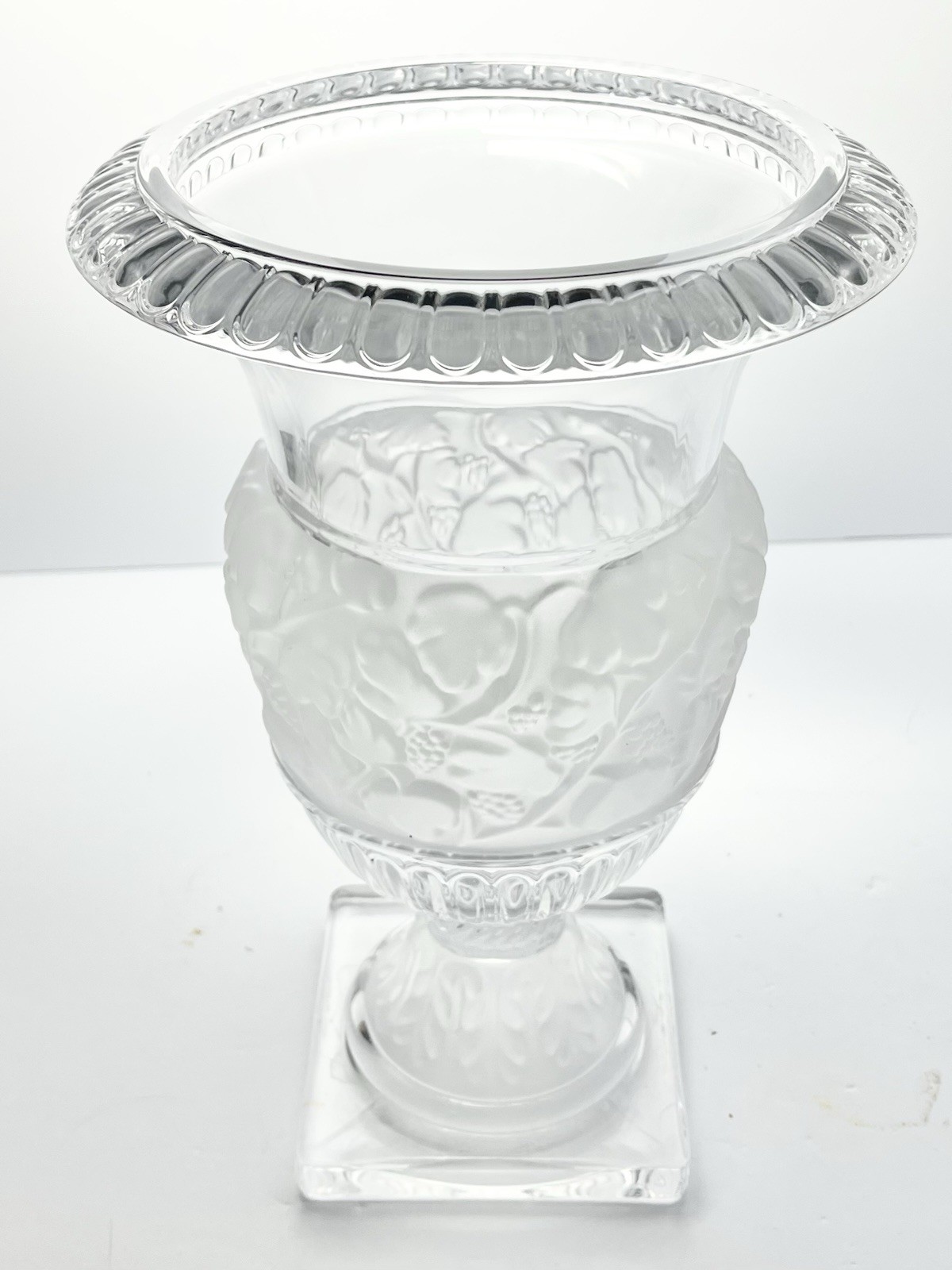 Godinger & Shannon Crystal “Athena” Large Crystal Flower Urn Statement Vase 12”