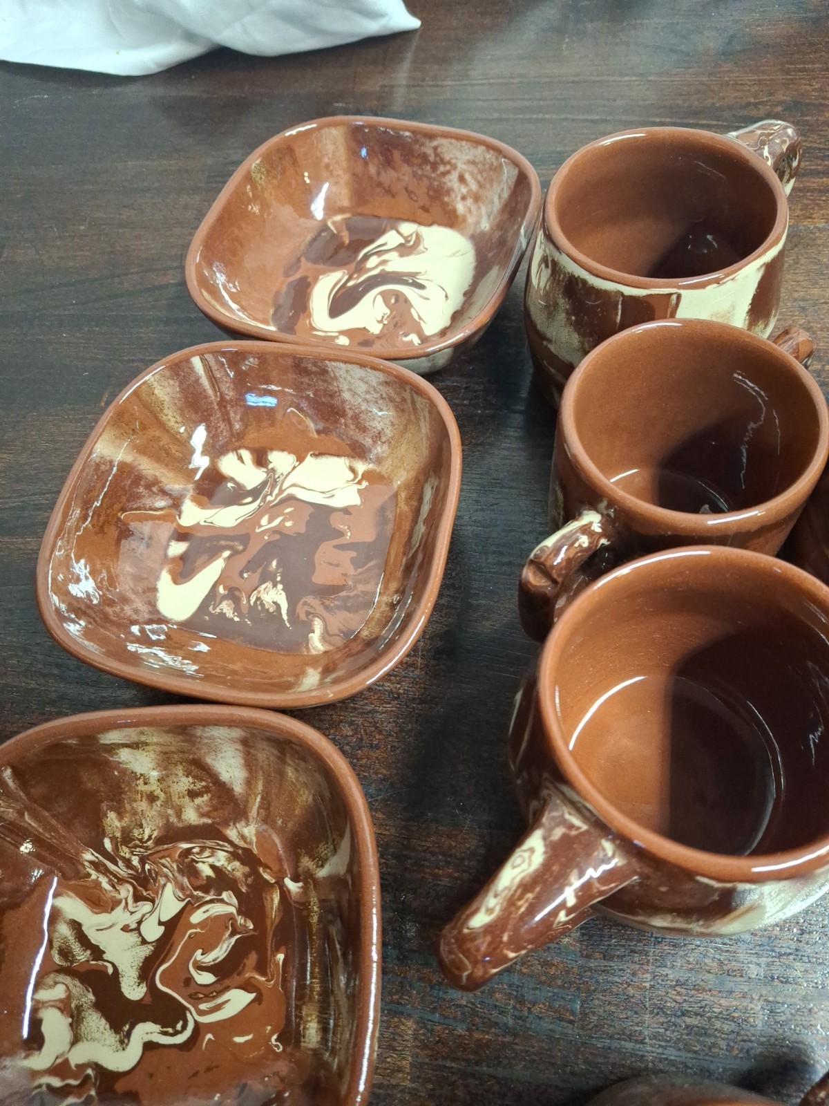 clays in calico pottery