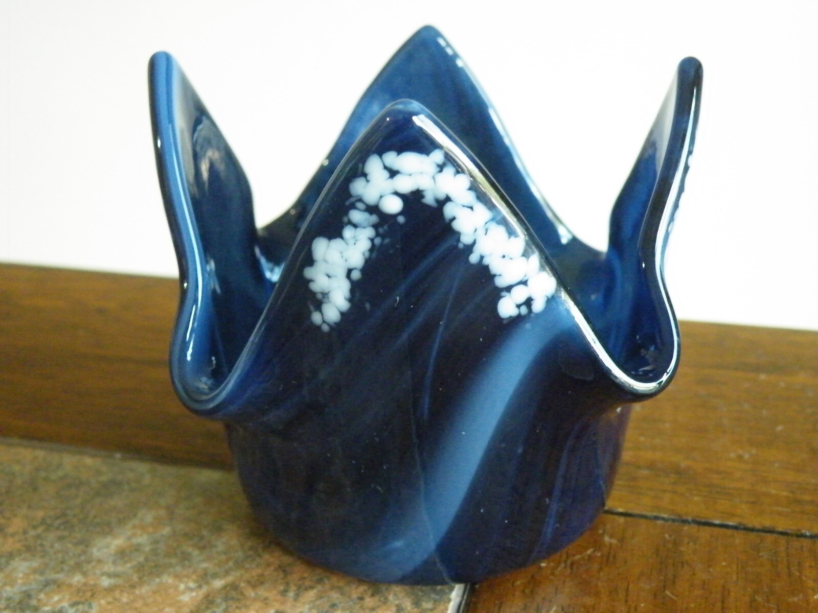 Fused Blue & White Art Glass Handkerchief Votive Tea Light Candle Holder 3-1/4″T