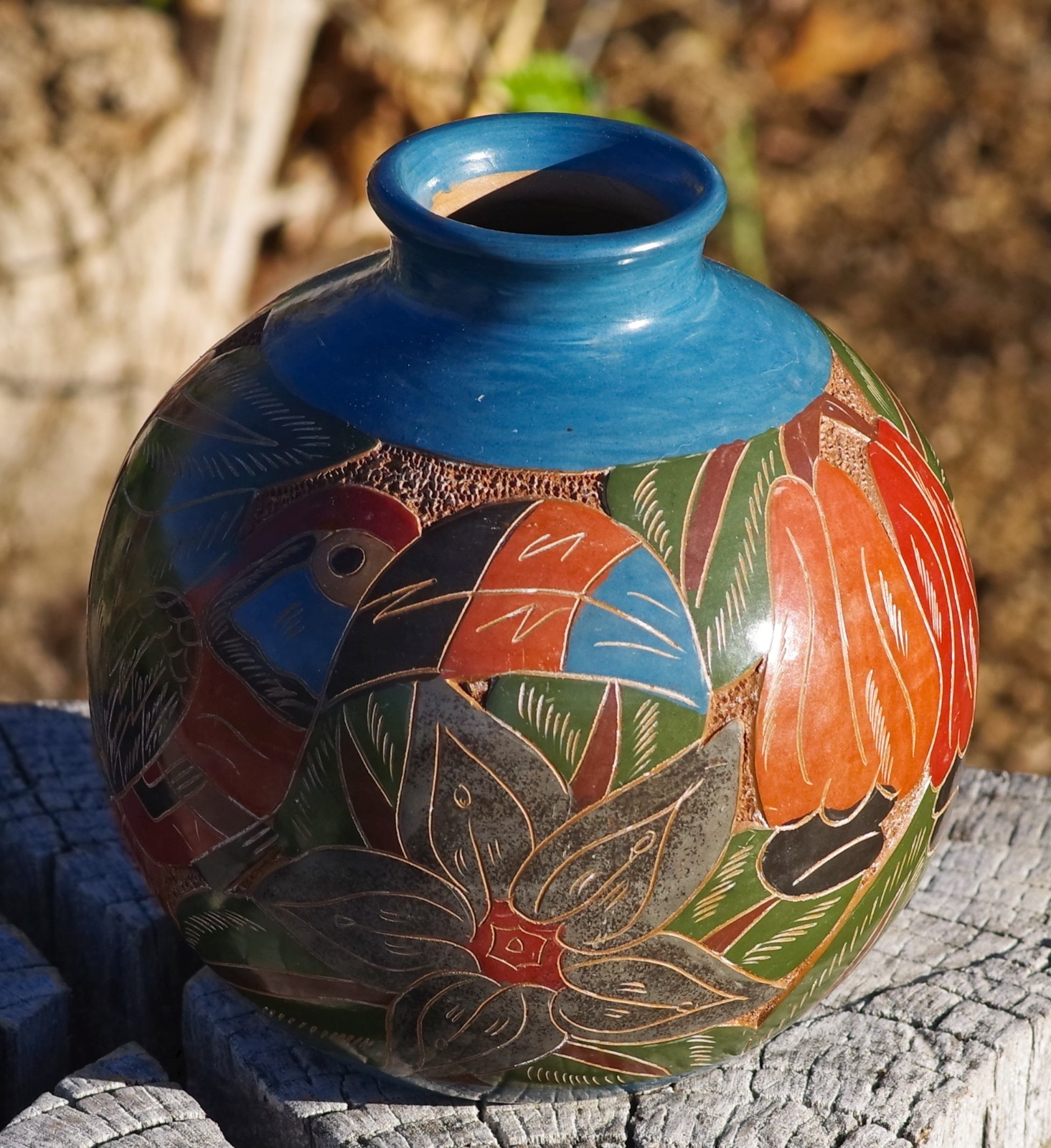 VINTAGE Folk Art Pottery VASE Redware Parrots Made in Nicaragua BEAUTIFUL!