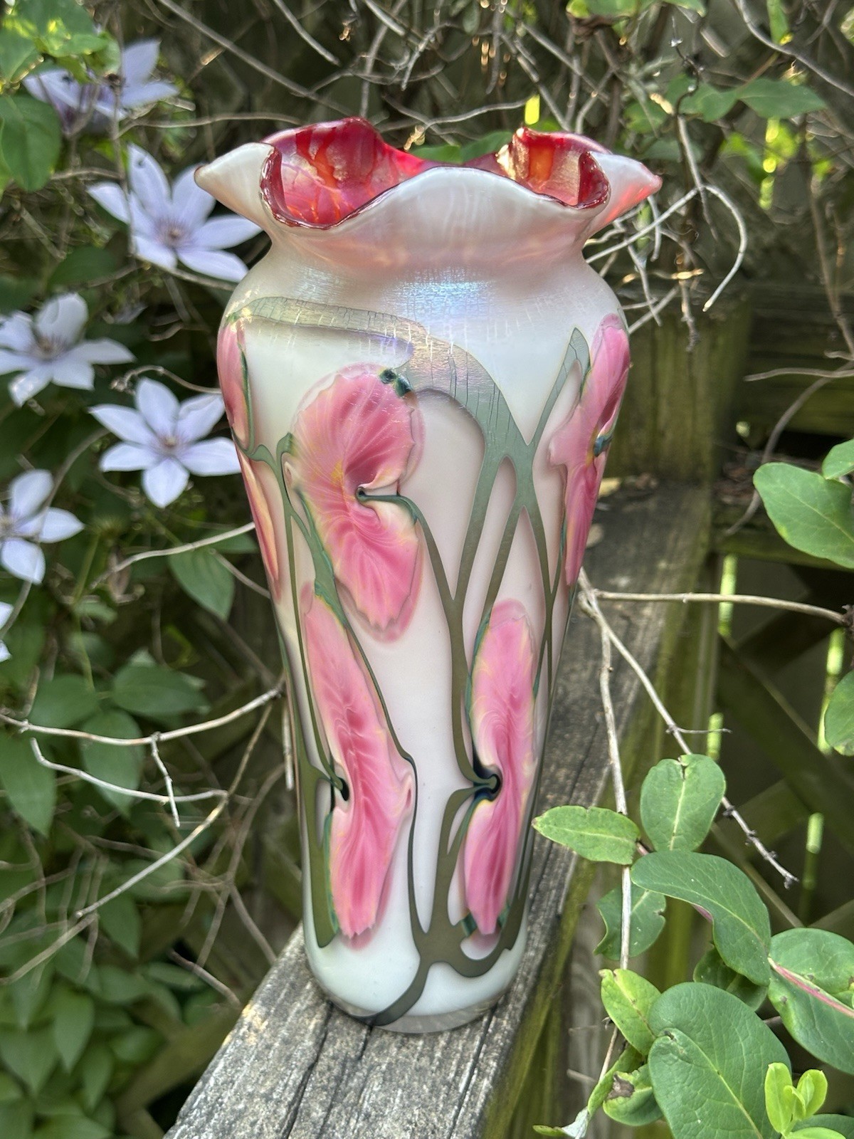 OUTSTANDING JOHN LOTTON SIGNED CAMEO ART GLASS 11″ VASE