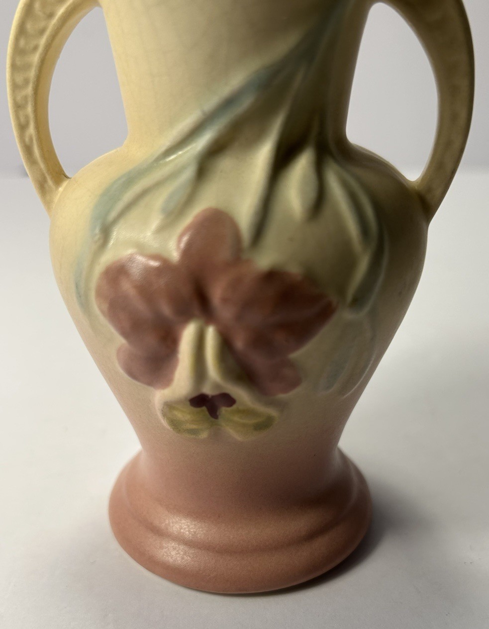 Hull Pottery Orchid Vase 4.75 inches tall 3 inches wide