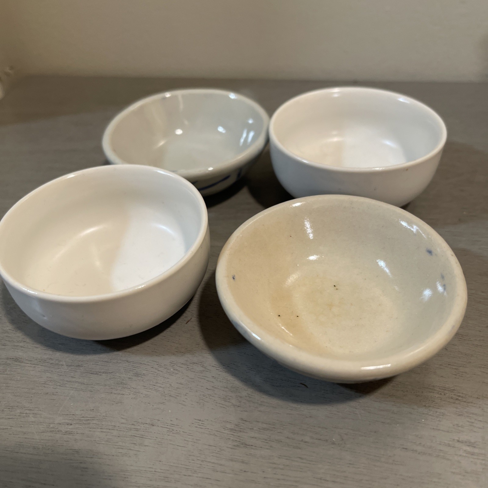 4 In Lot Vintage Small 2.5” China Bowls White Blue/ Plain