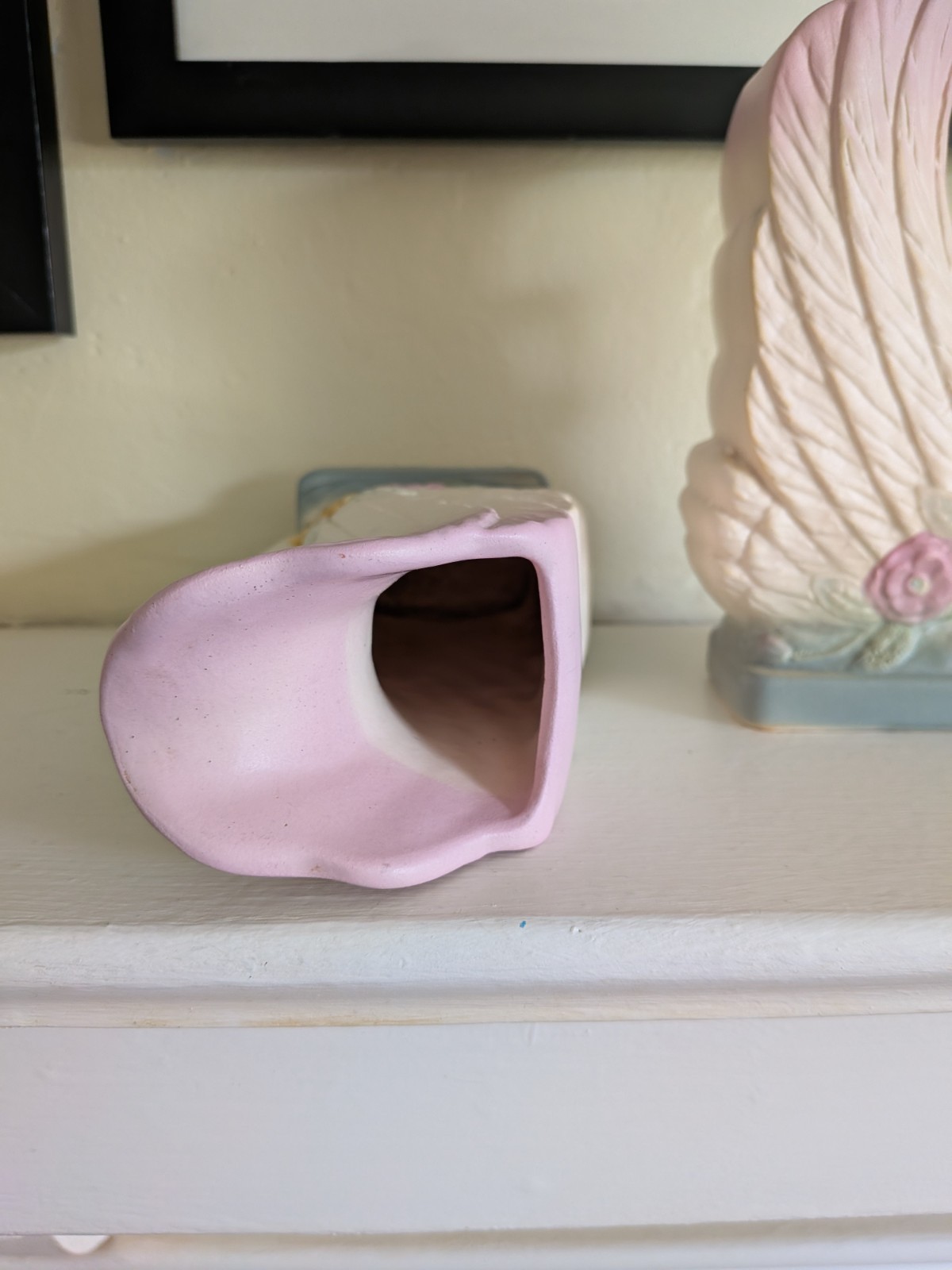 Vintage Hull Swan Vases #118, Matching Pair In Excellent Condition
