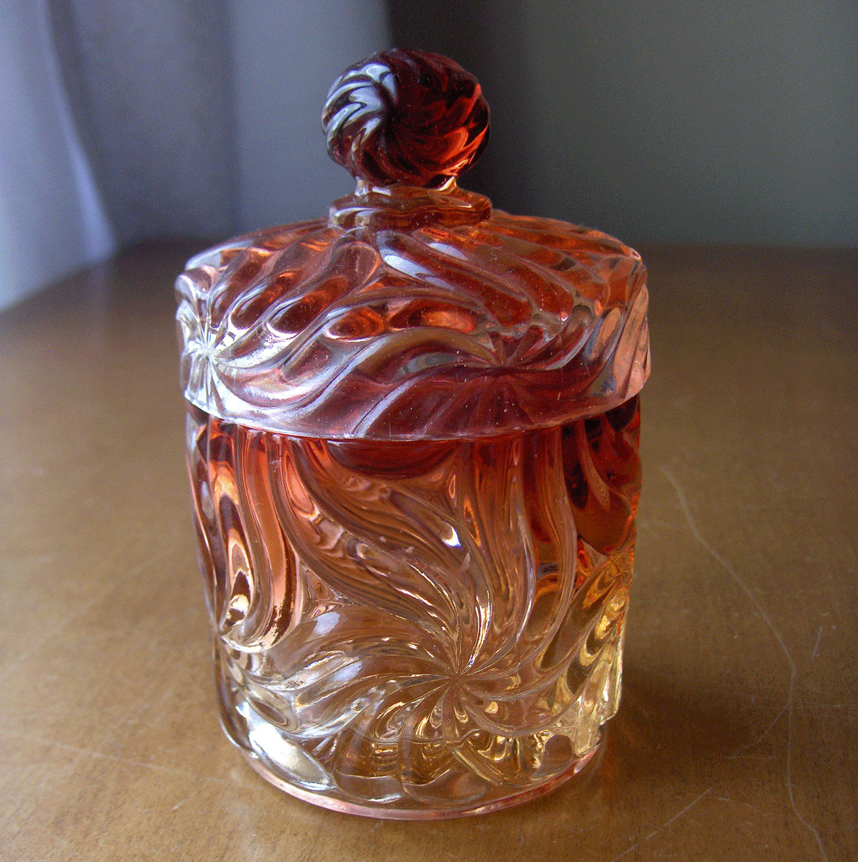 Baccarat Rose Tiente pinwheel covered powder box/dresser jar~Made in France~1875